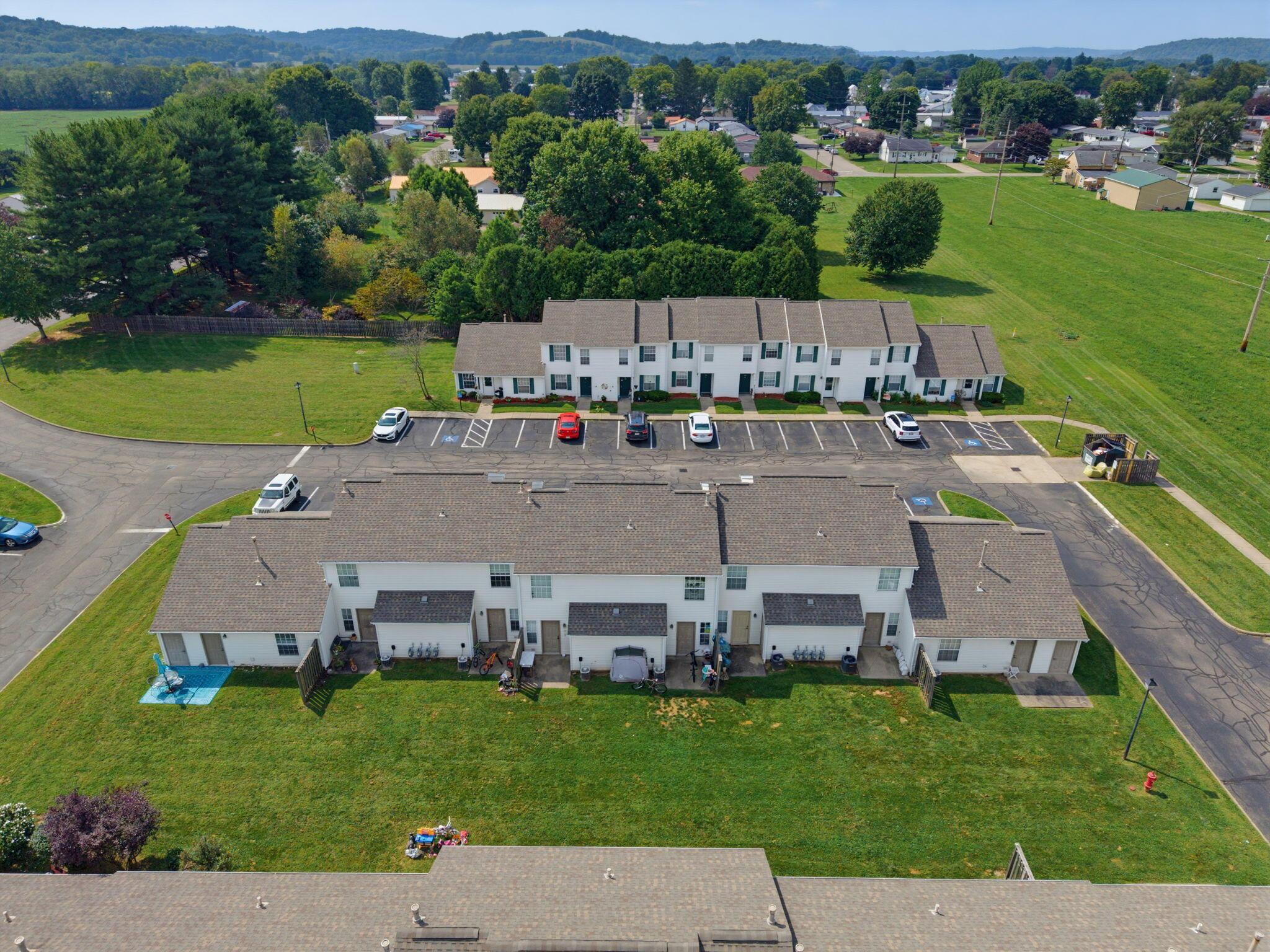 600 Plainfield Road Property Photo 4