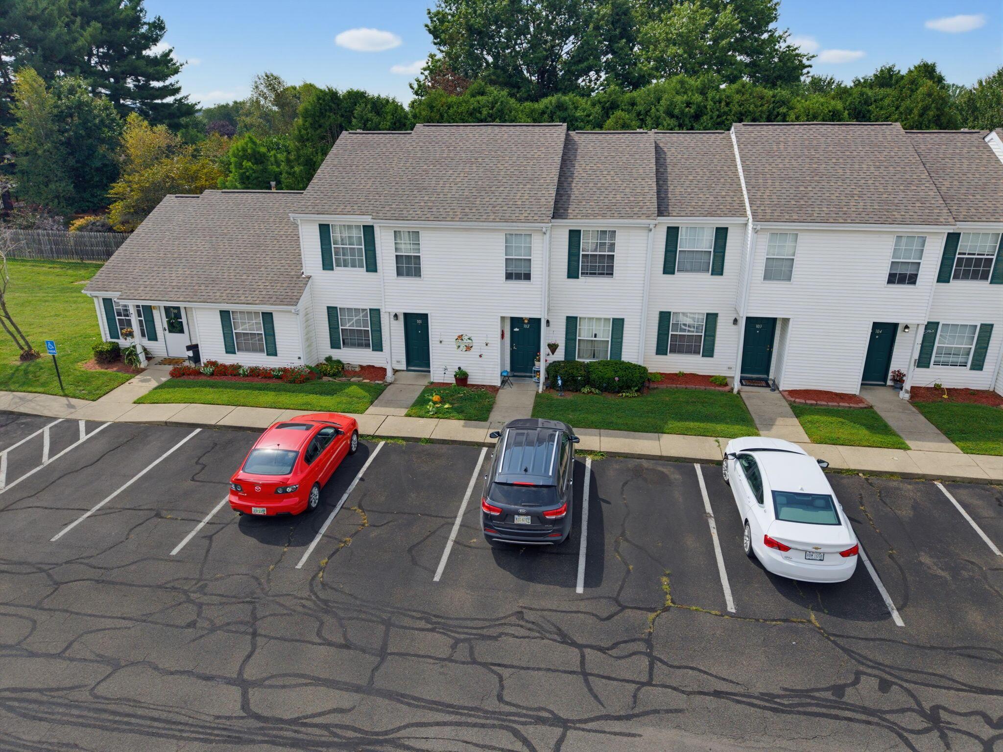 600 Plainfield Road Property Photo 5