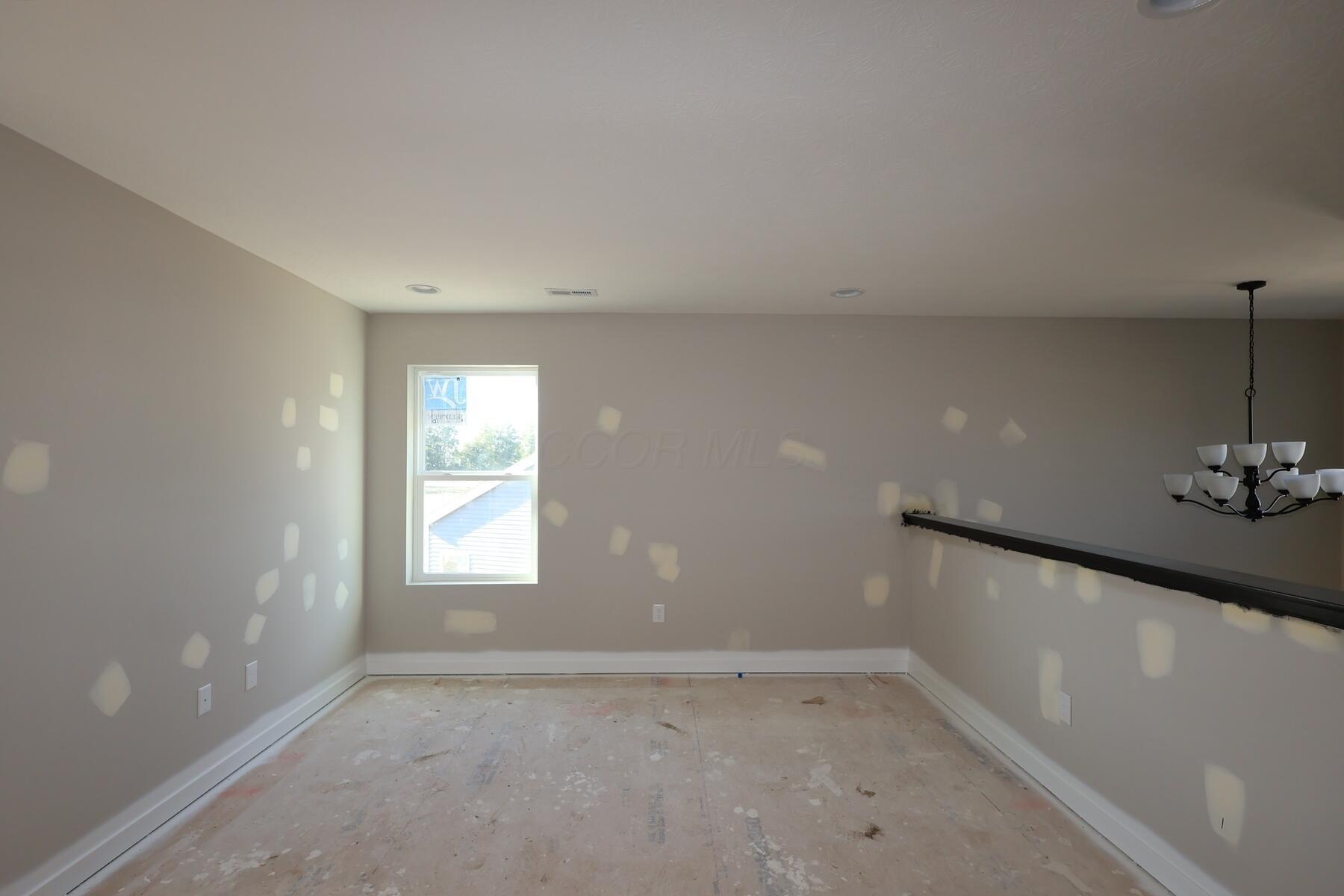 5888 Creekview Drive Property Photo 9