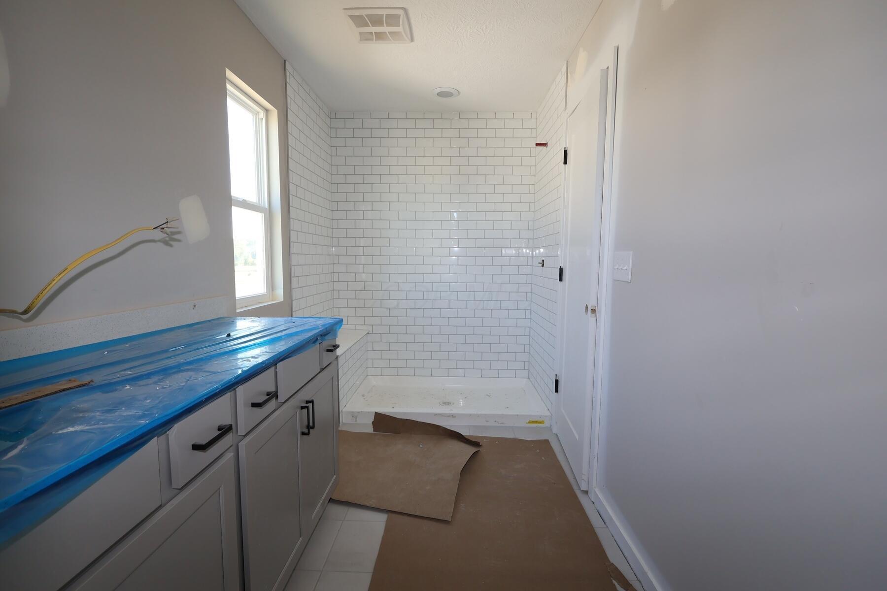 5888 Creekview Drive Property Photo 14