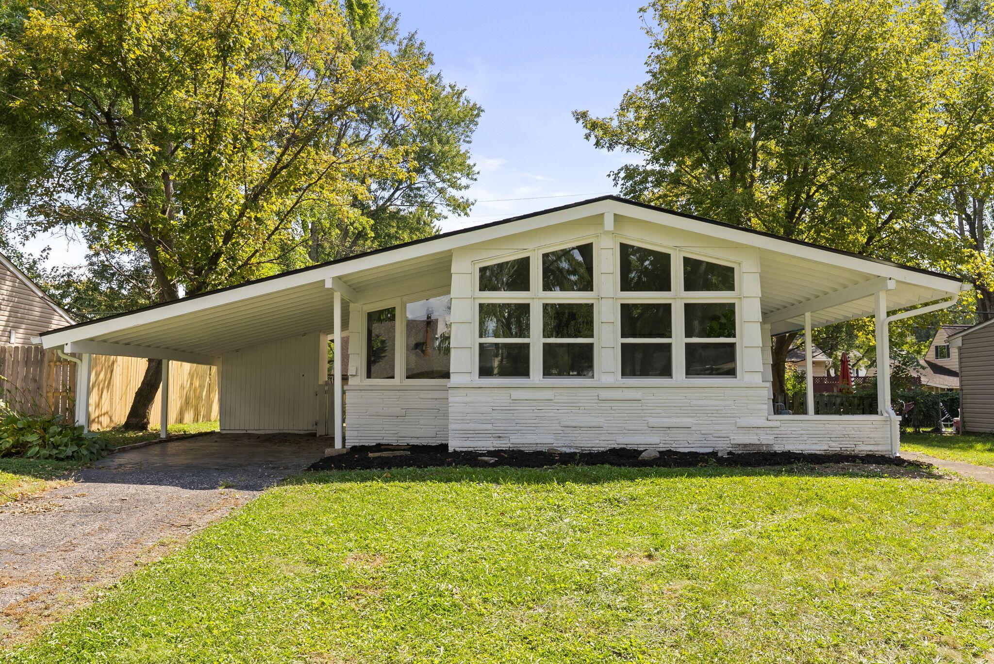 4927 Betsy Drive Property Photo 1