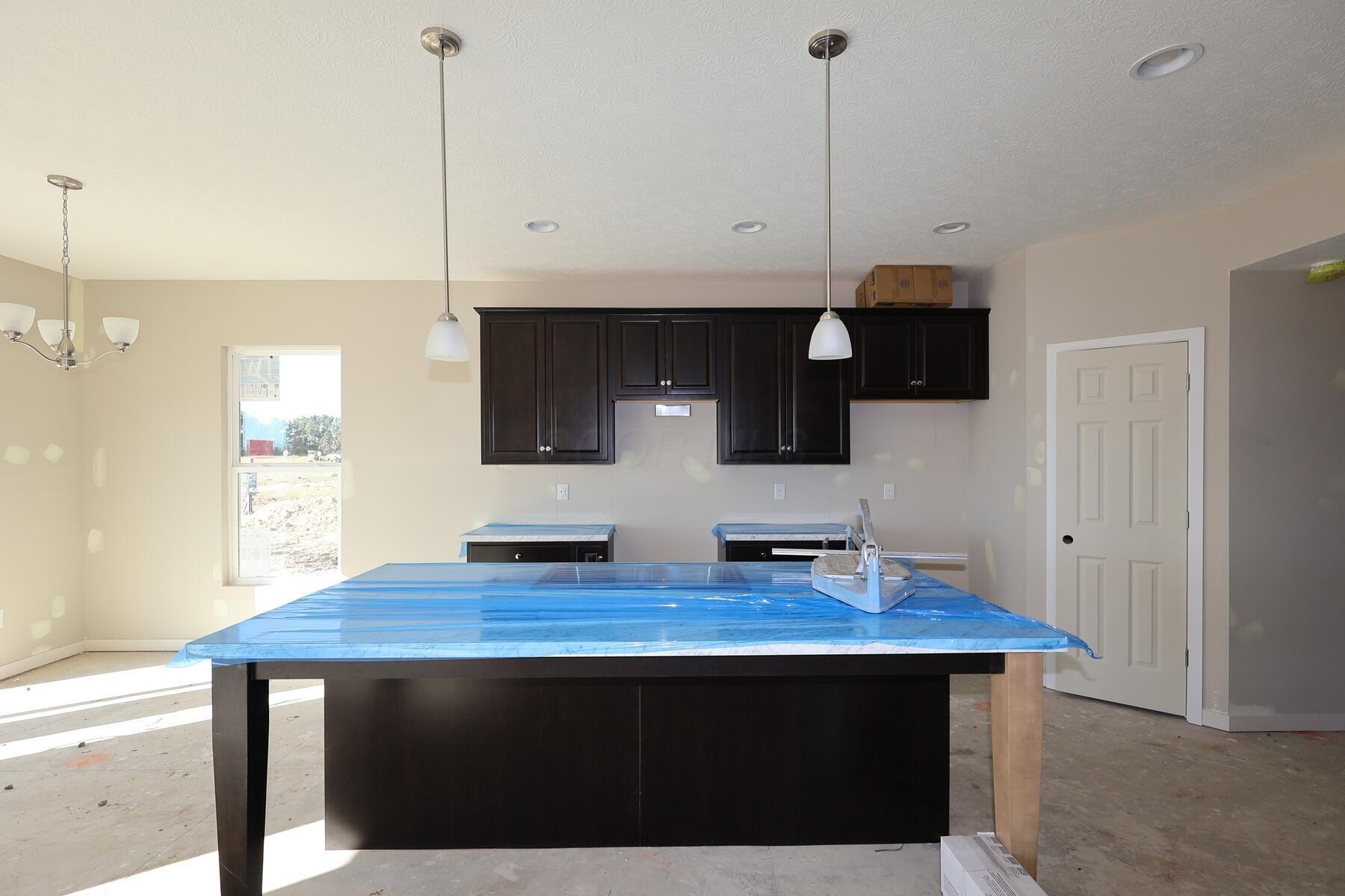 5876 Creekview Drive Property Photo 10