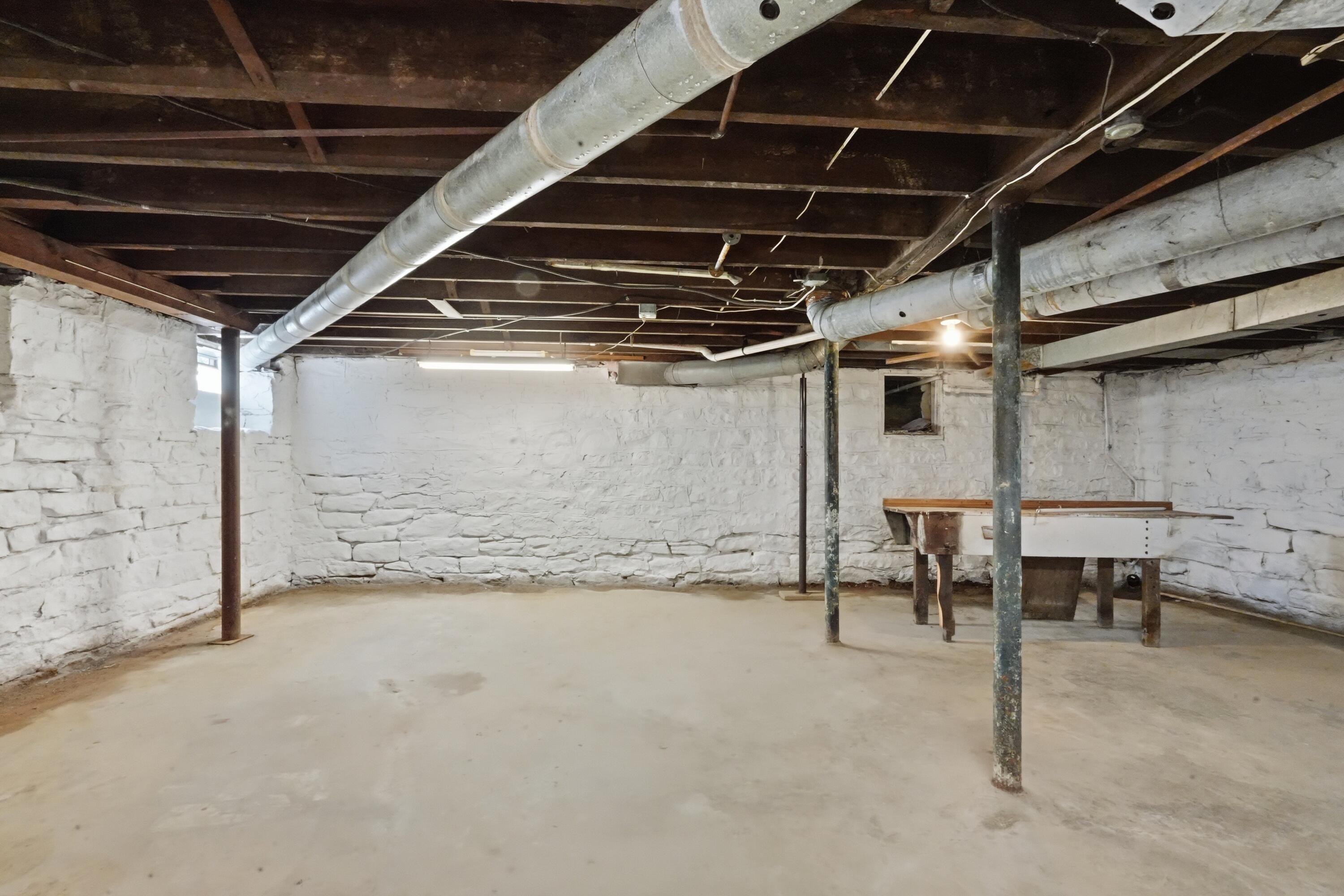 847 Center Street Property Photo 33