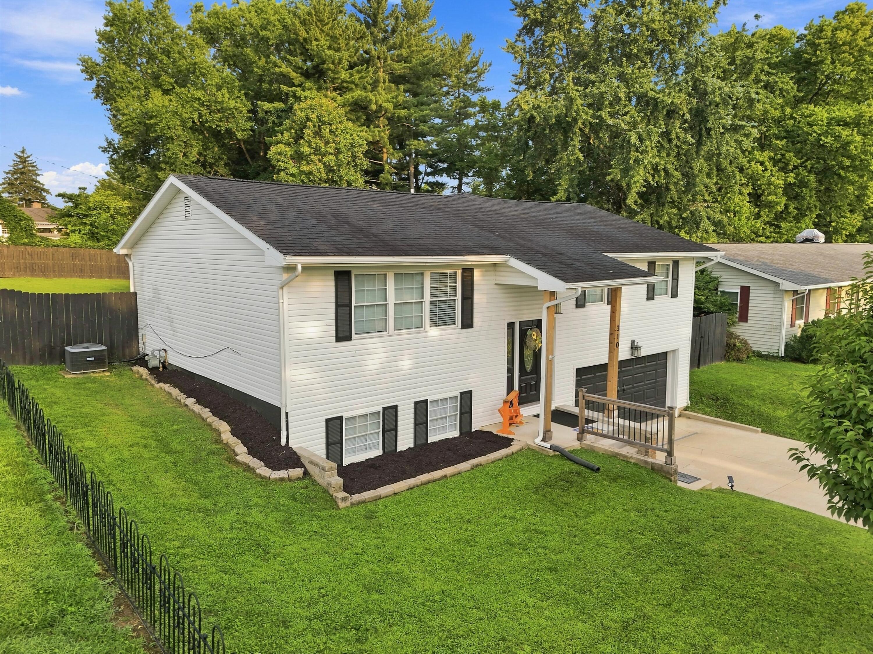 310 S Pohlman Road Property Photo 1