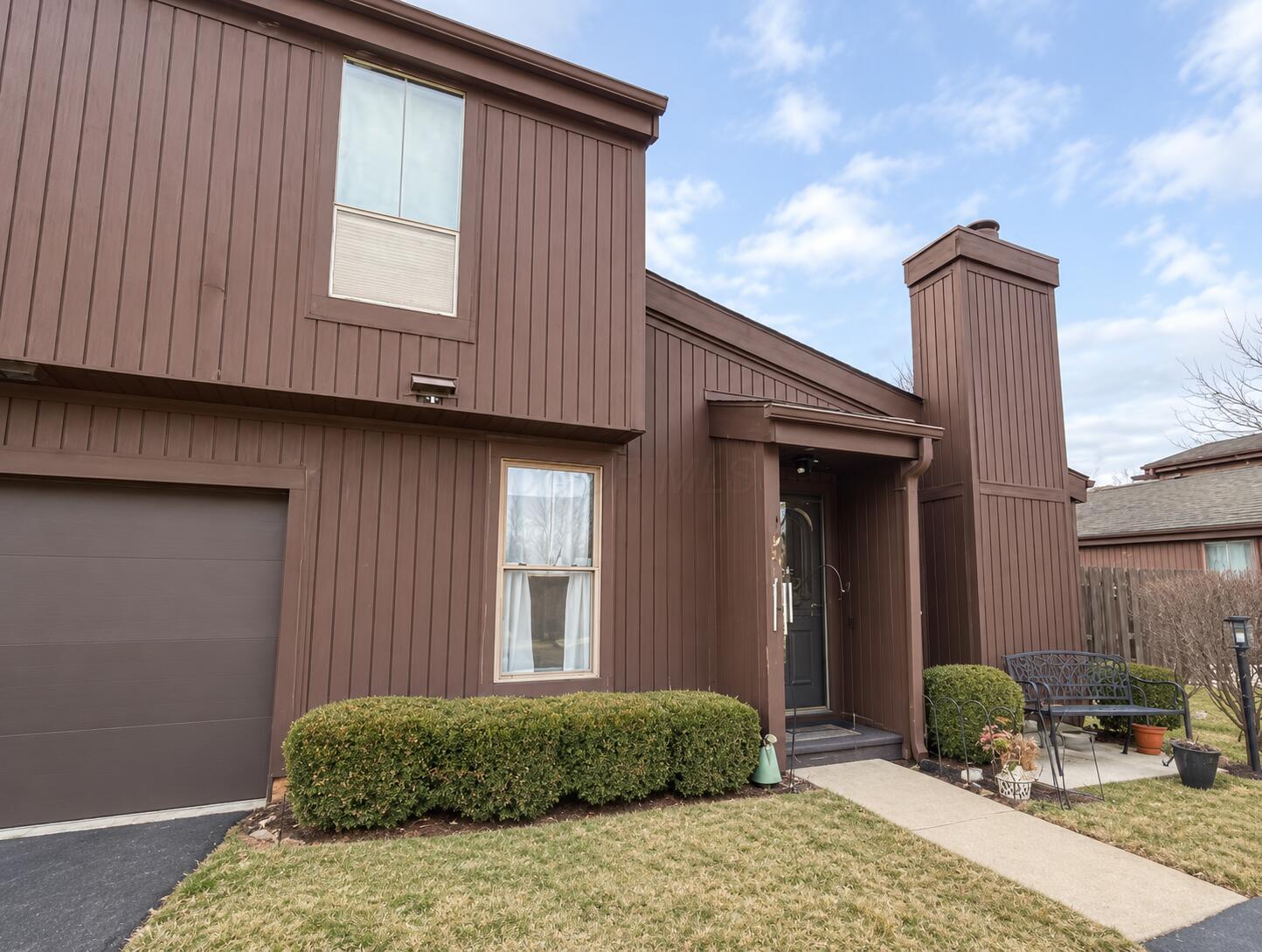 1211 Crescent Heights Road Property Photo 1