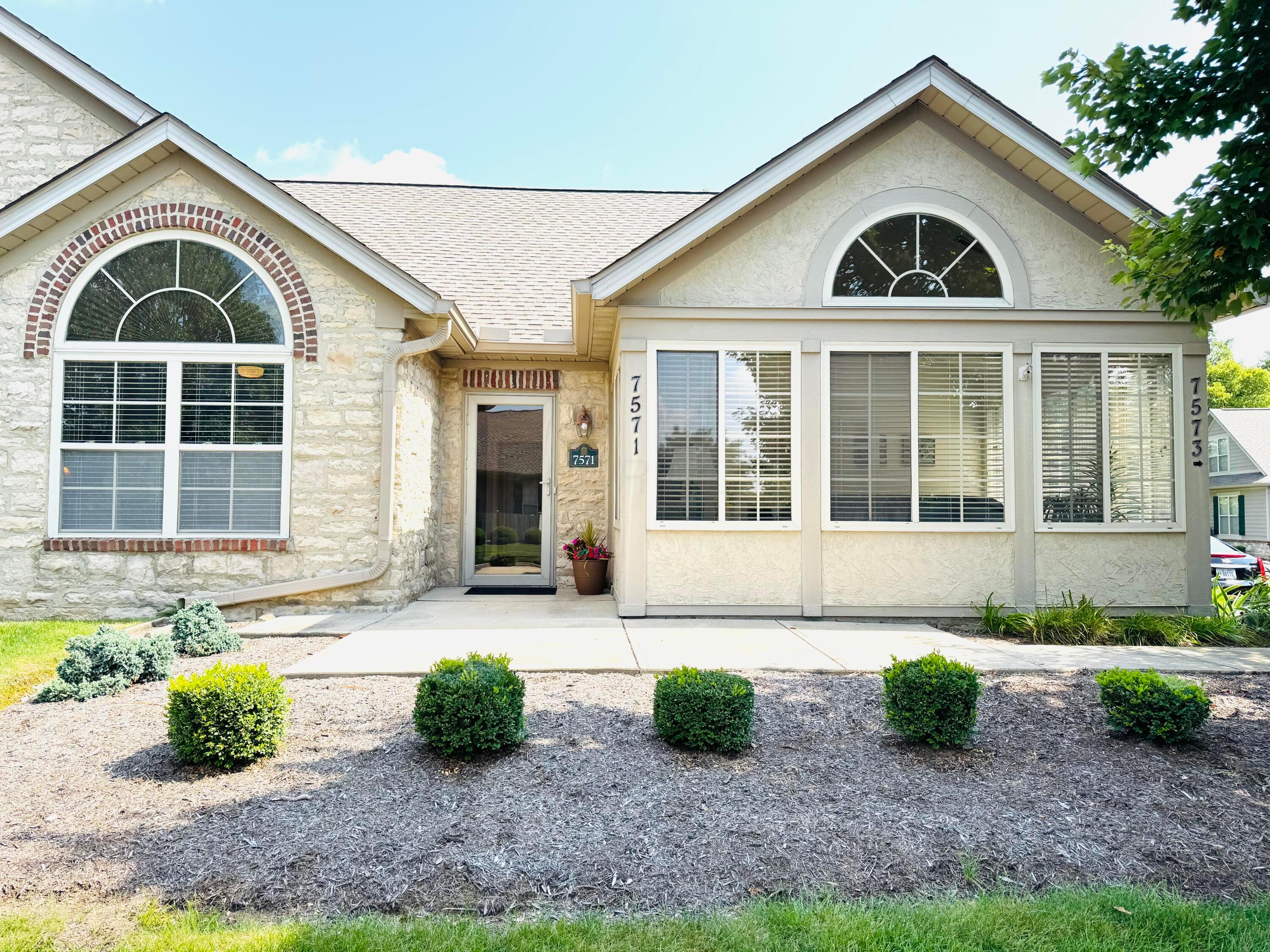 7571 Red Maple Place Property Photo 1