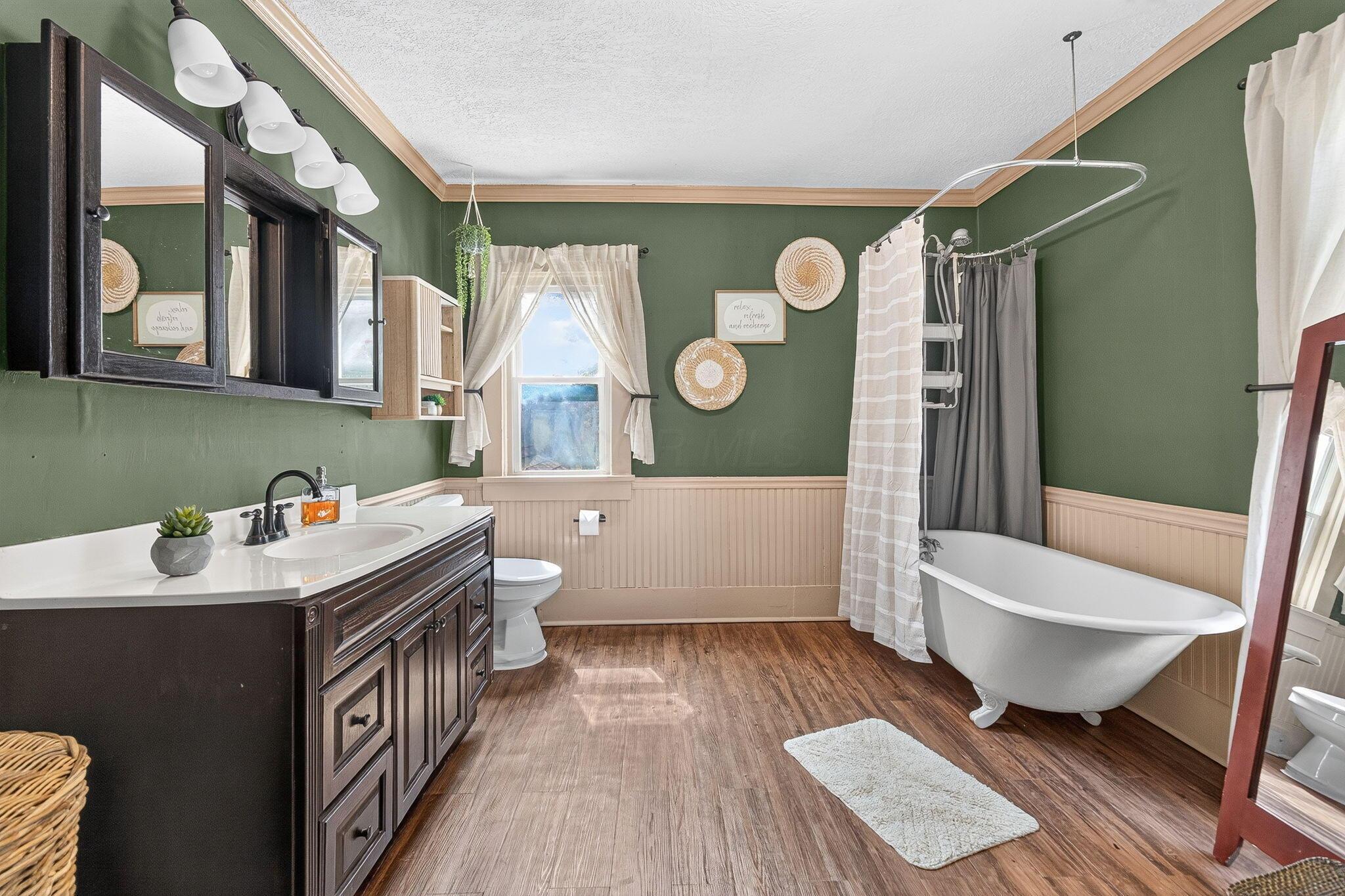 137 New Street Property Photo 12