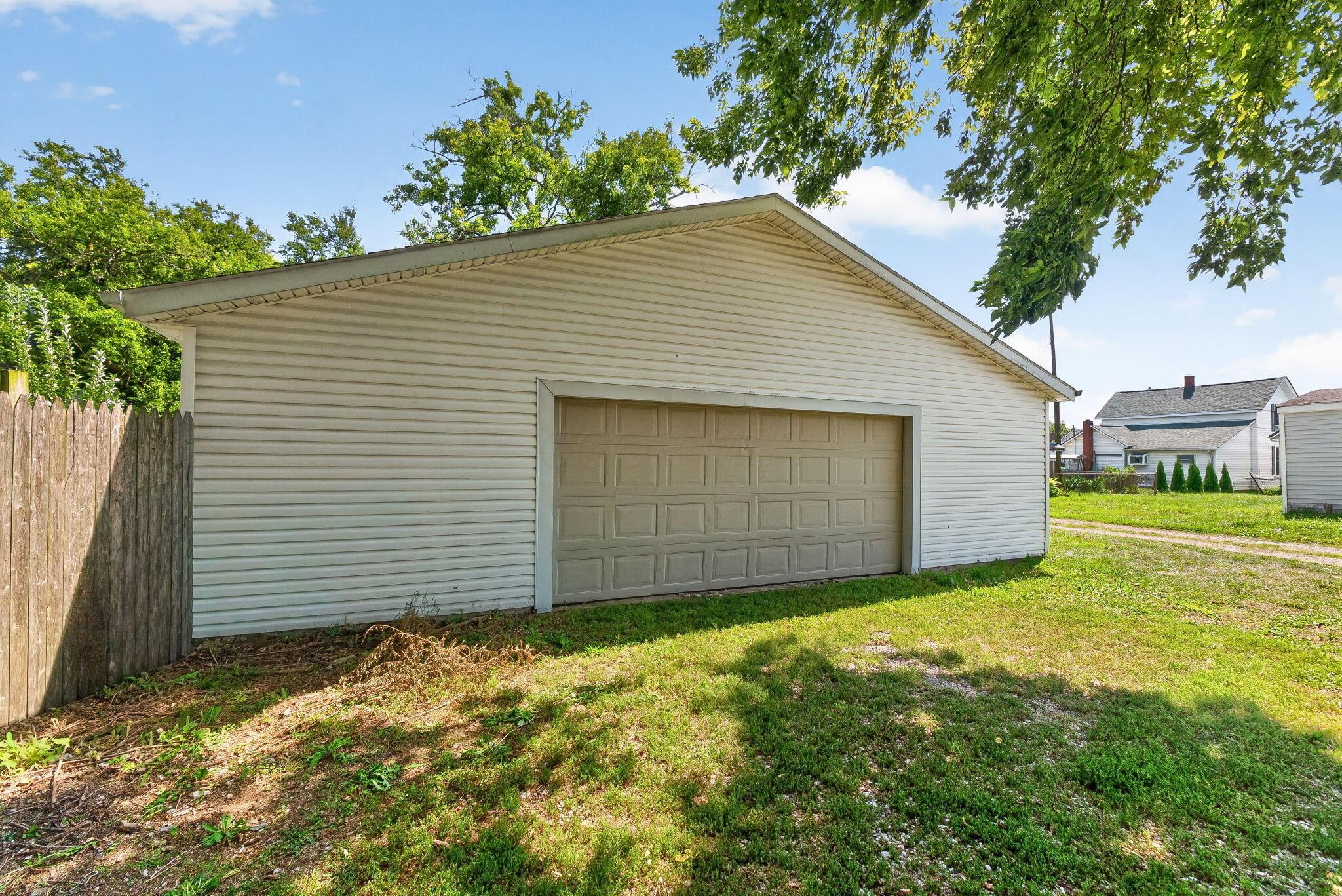 137 New Street Property Photo 17