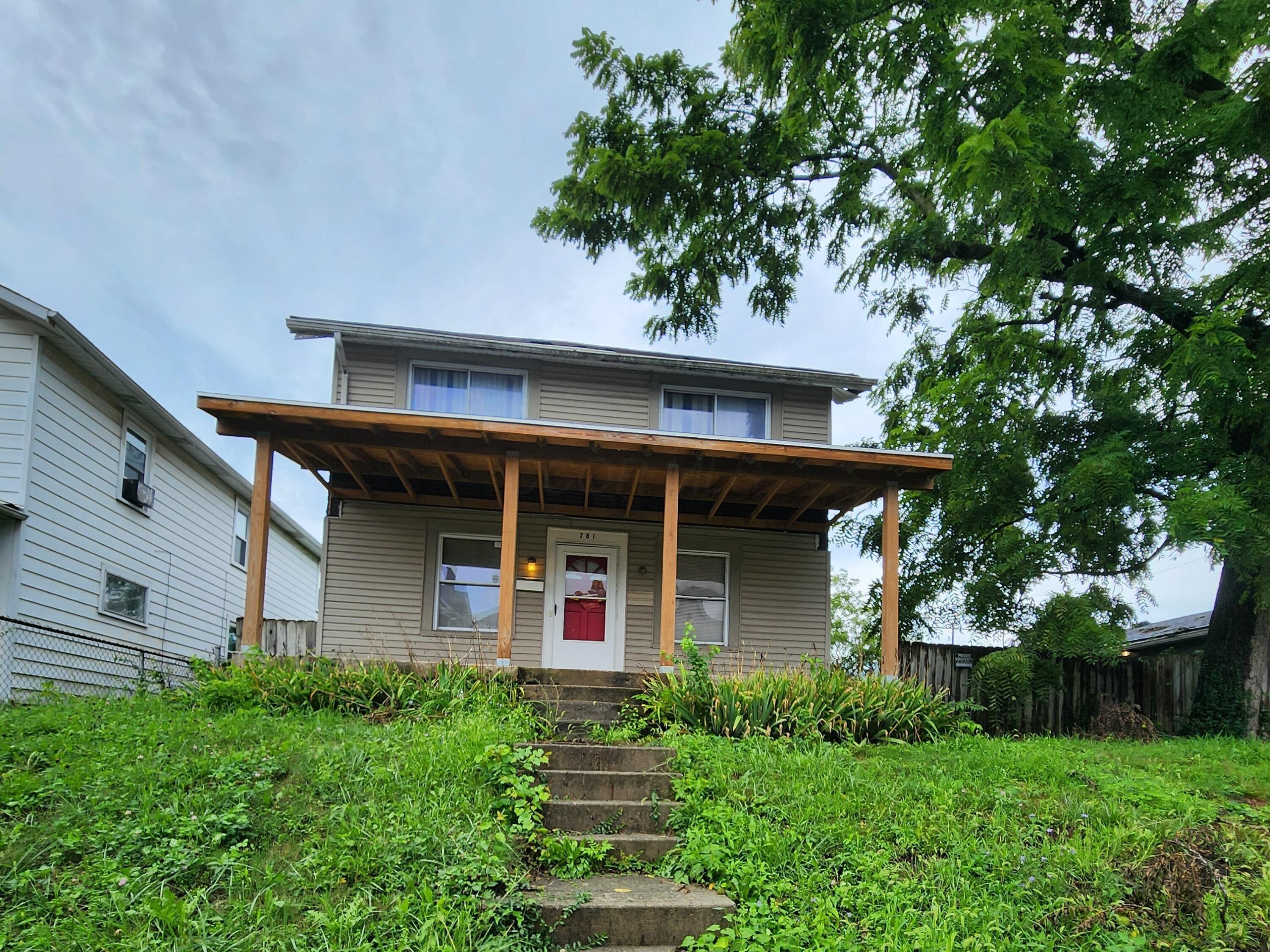 781 S 18th Street Property Photo 1
