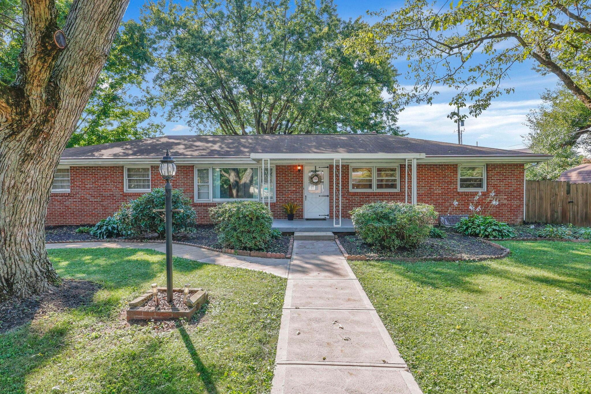 823 Wayne Drive Property Photo 4