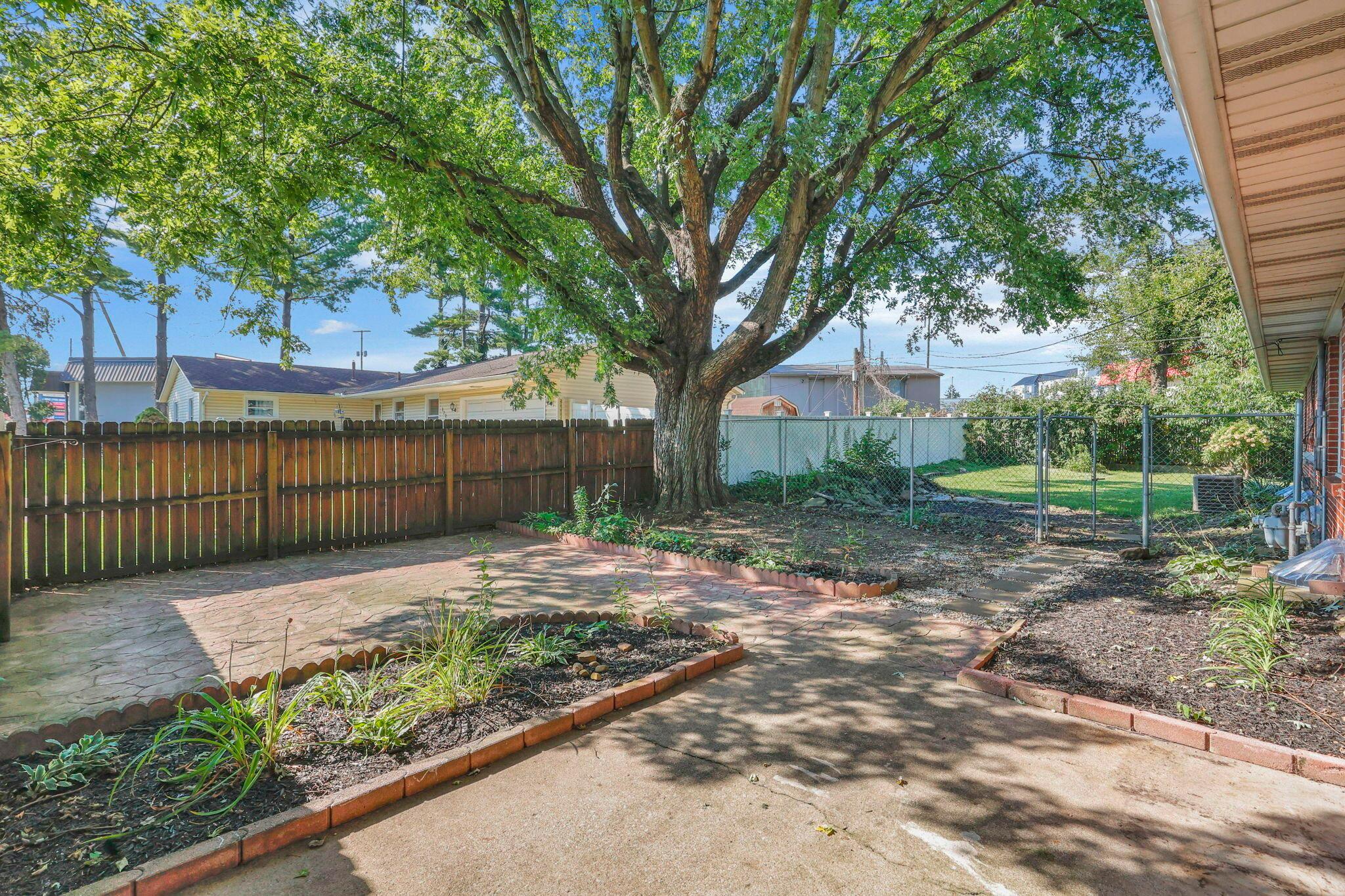 823 Wayne Drive Property Photo 10