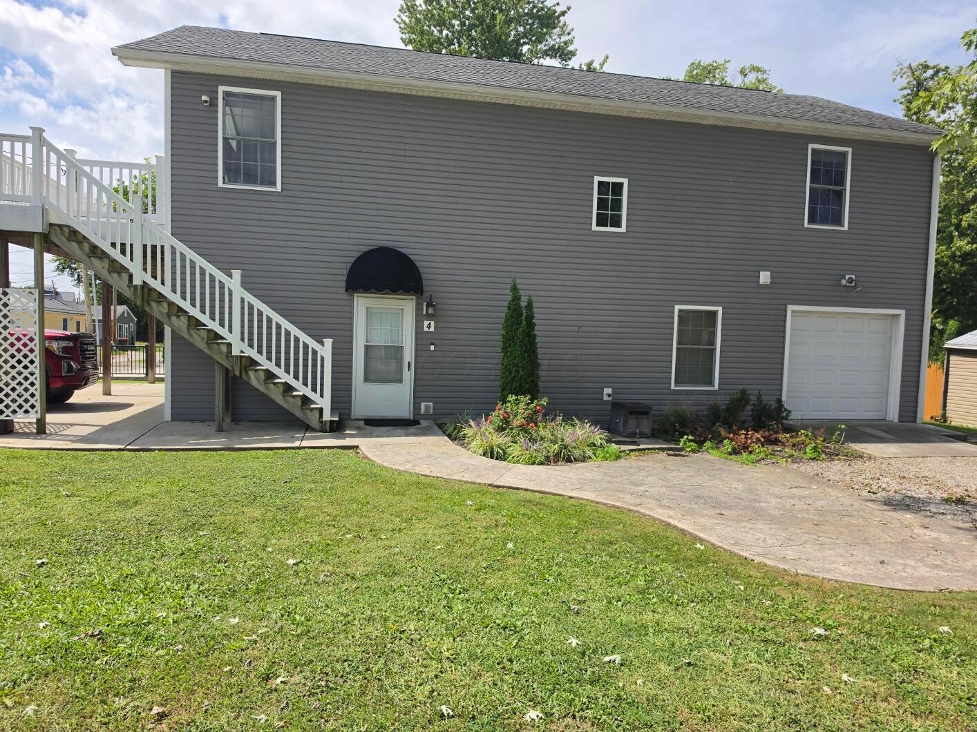 4 Rosebraugh Circle E Property Photo 7