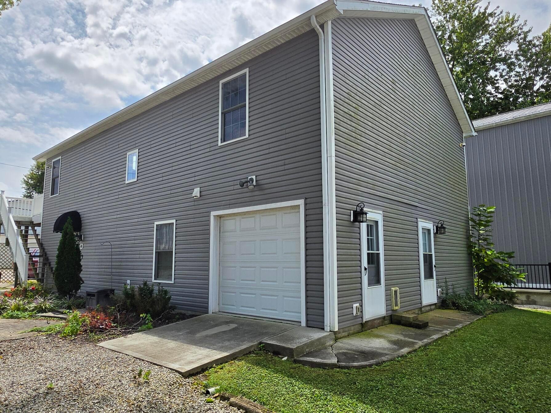 4 Rosebraugh Circle E Property Photo 10