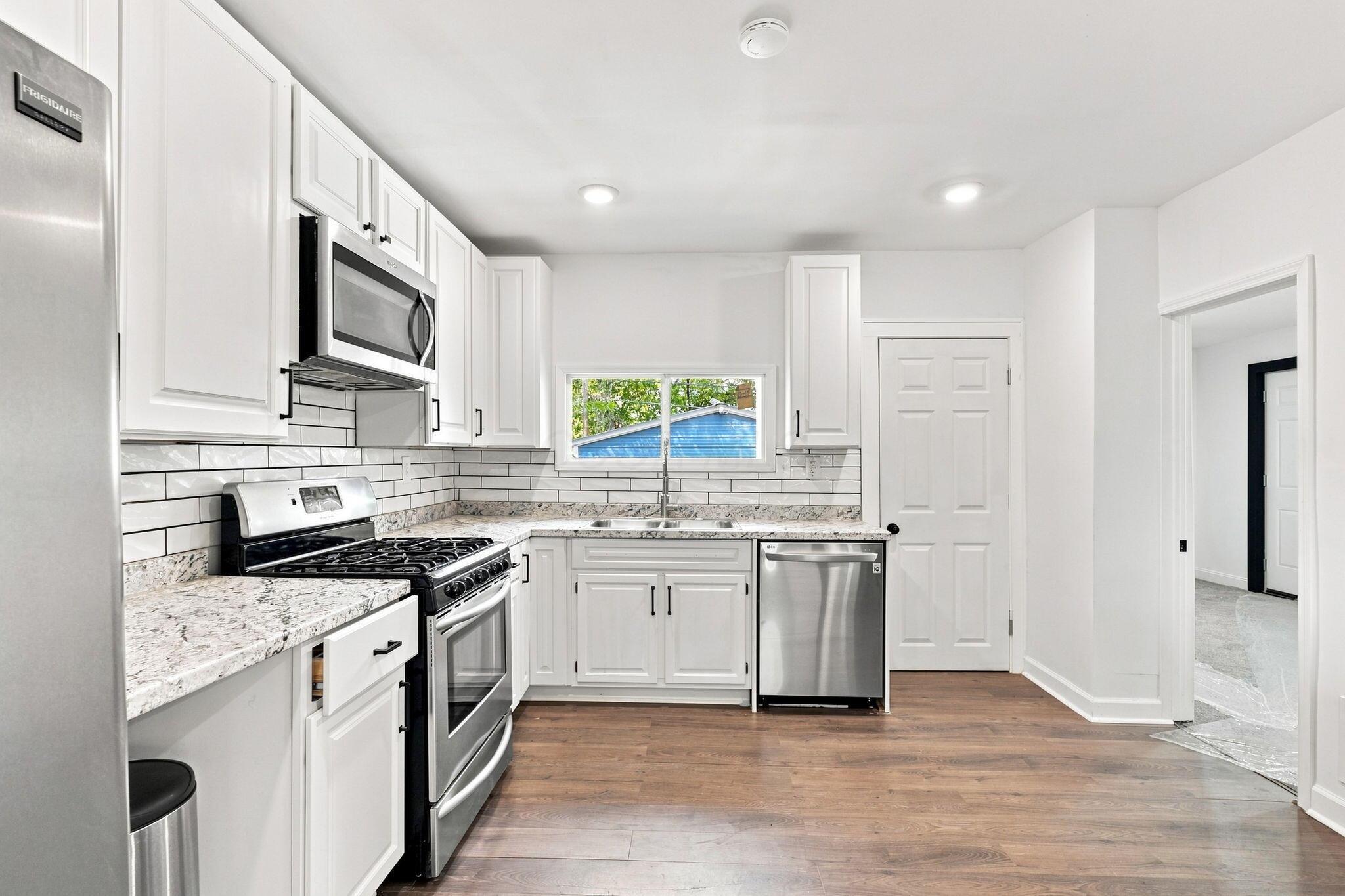 1456 Kenmore Road Property Photo 12