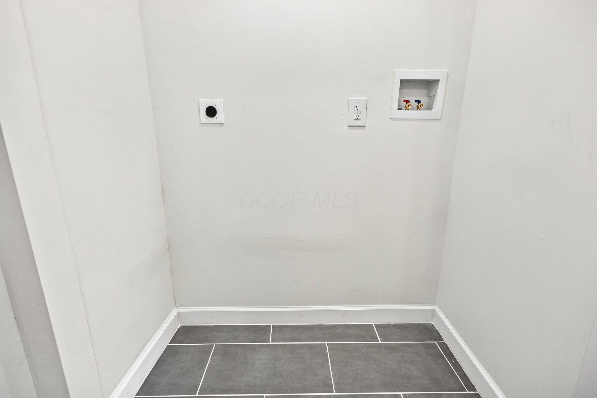 1456 Kenmore Road Property Photo 19