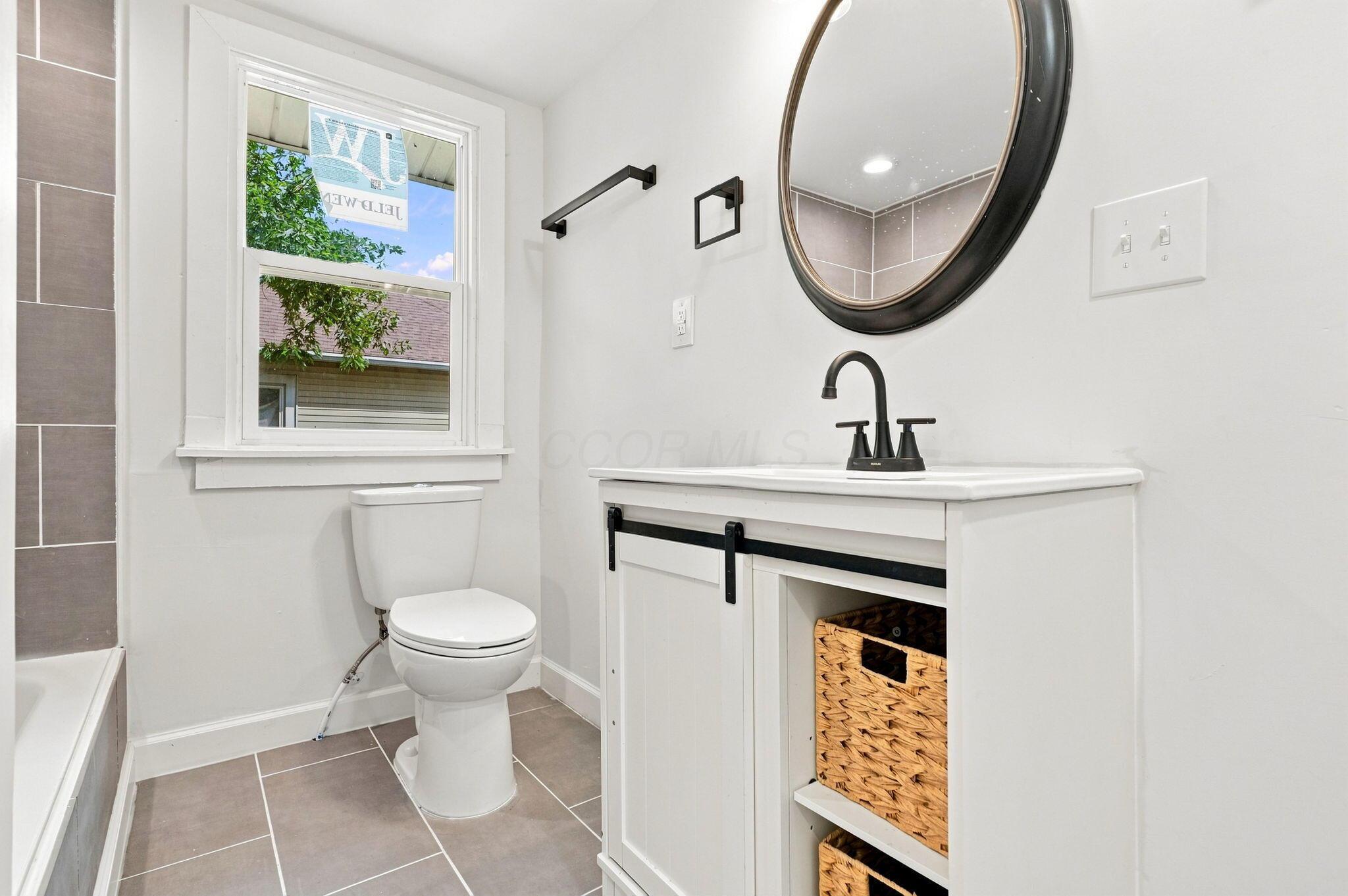 1456 Kenmore Road Property Photo 21