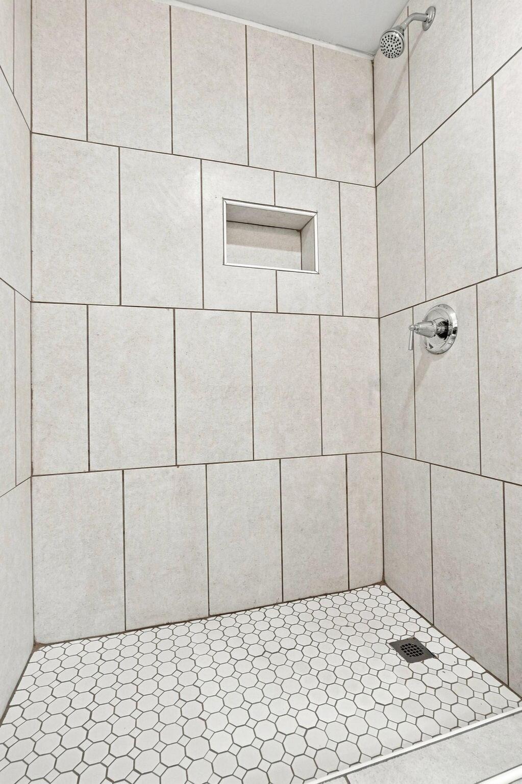 1456 Kenmore Road Property Photo 41