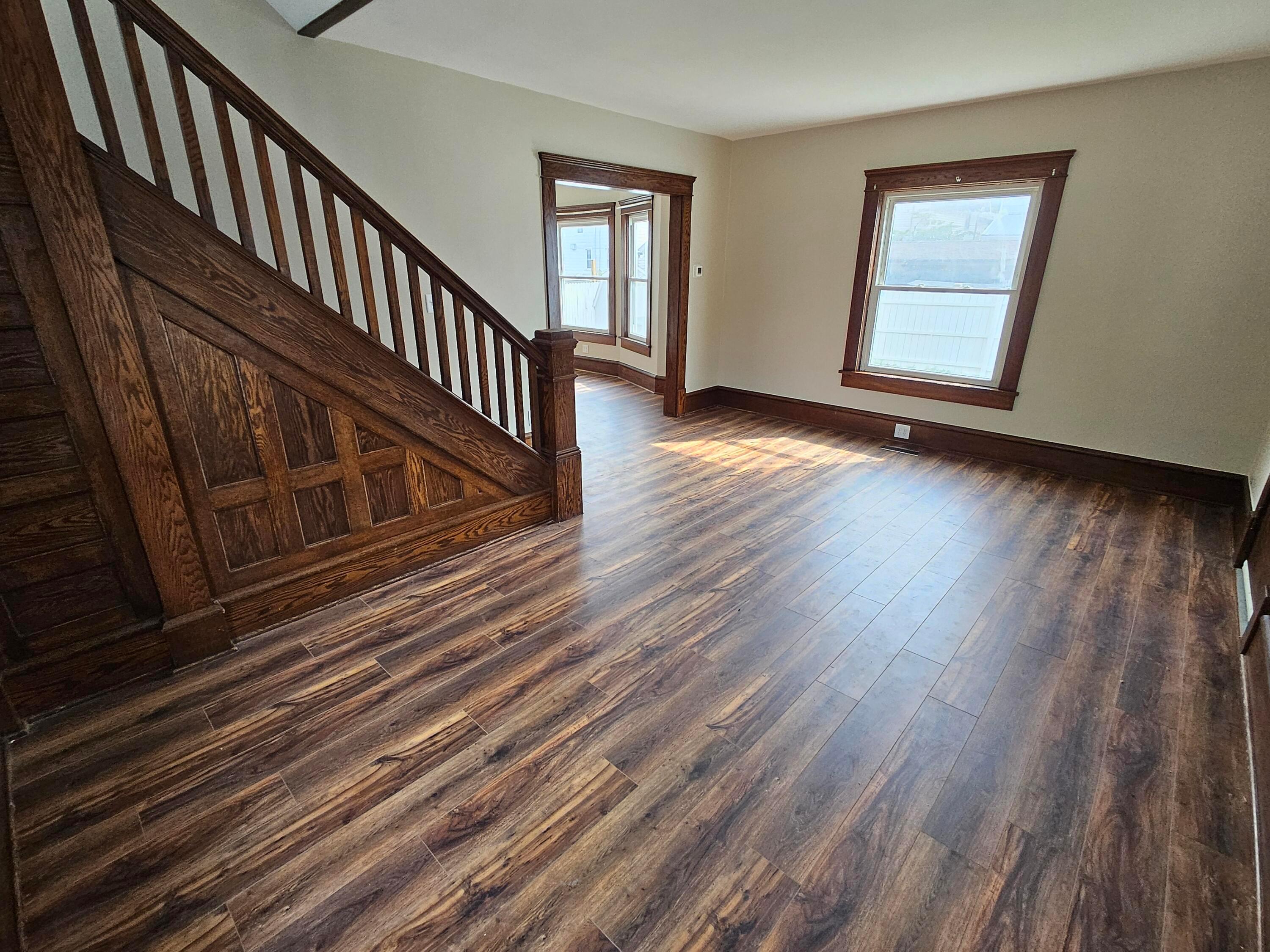 118 E Oakwood Avenue Property Photo 7