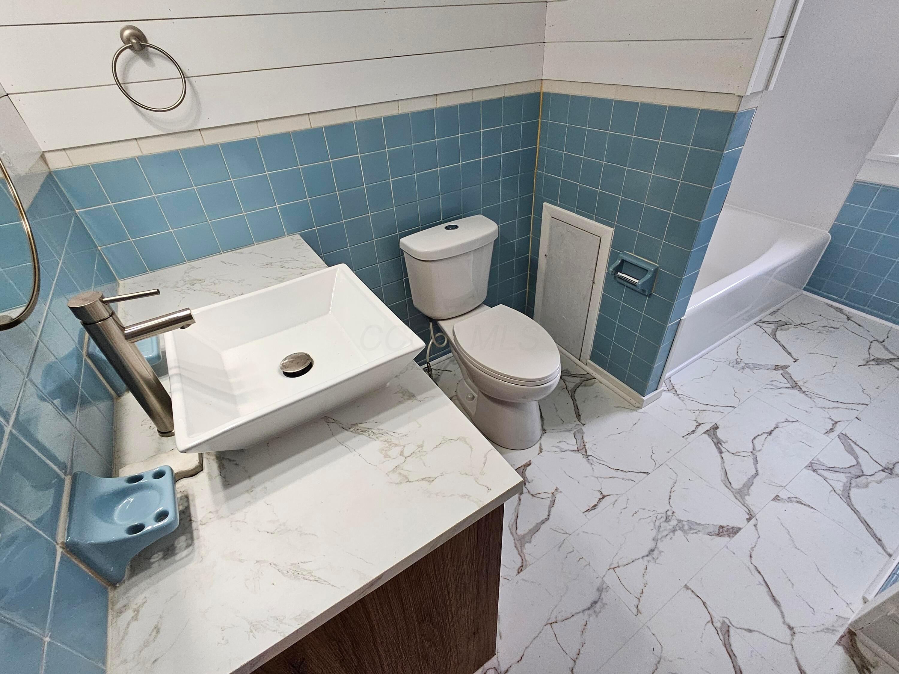 118 E Oakwood Avenue Property Photo 25