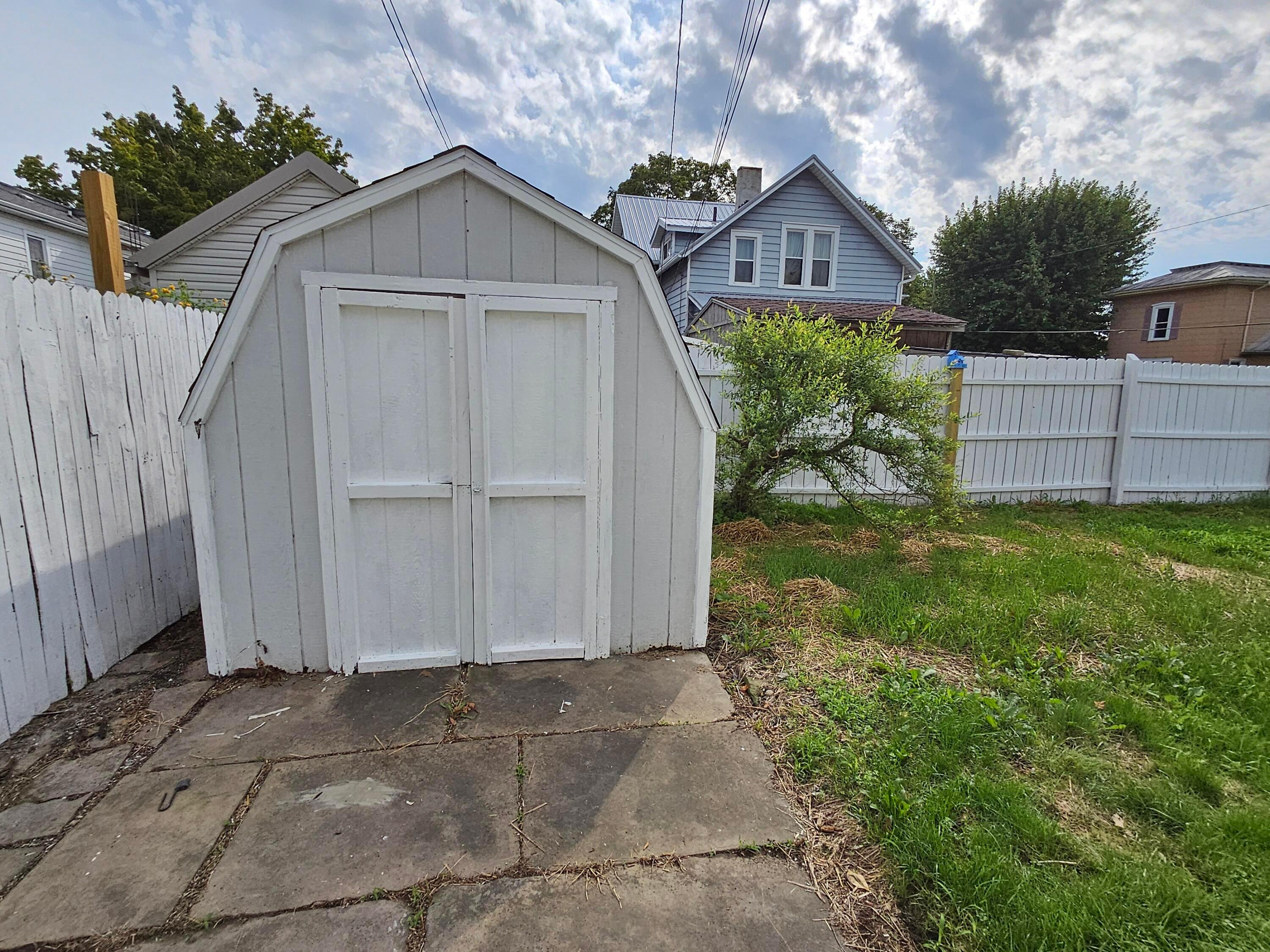 118 E Oakwood Avenue Property Photo 43