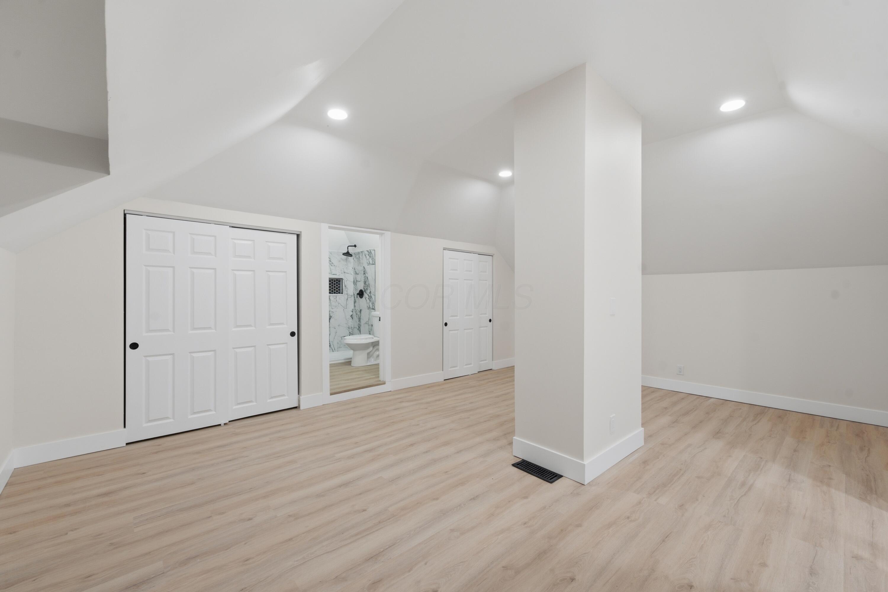 653 W Main Street Property Photo 5