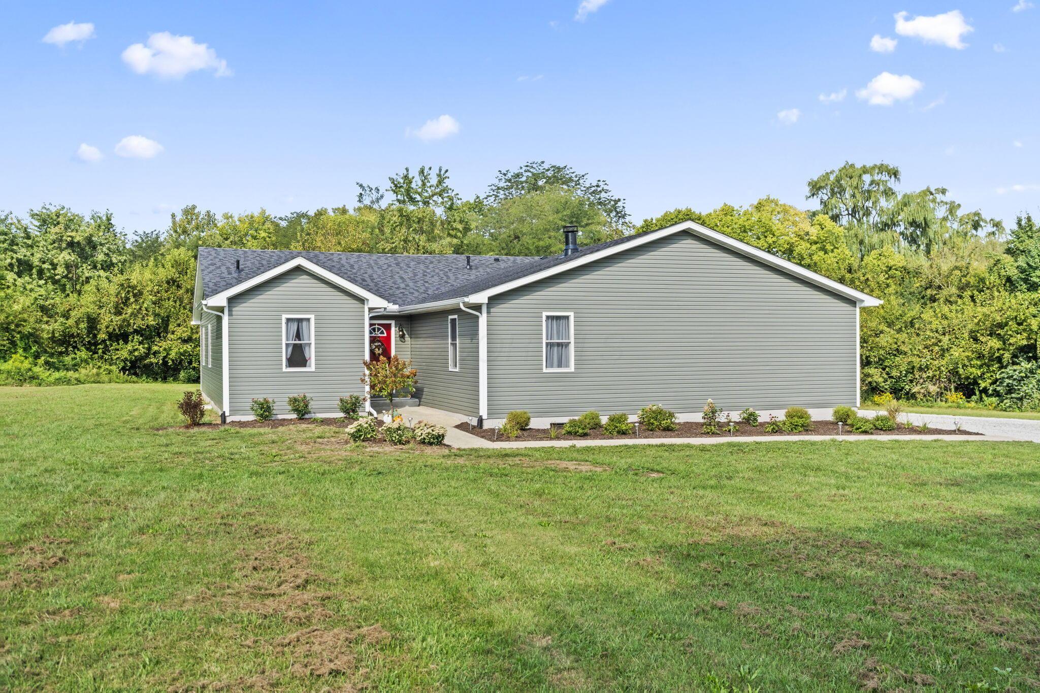 27695 Campbell Road Property Photo 6