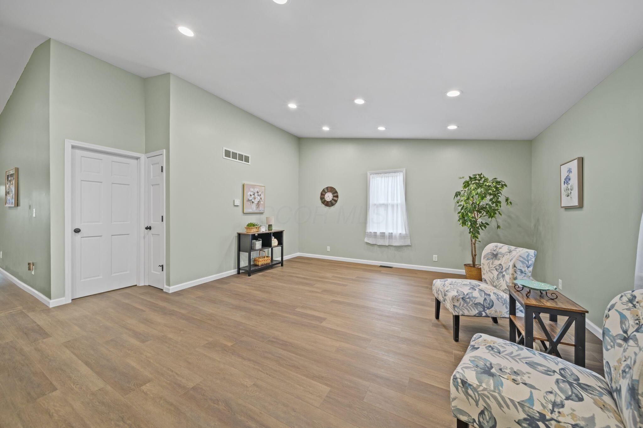 27695 Campbell Road Property Photo 18