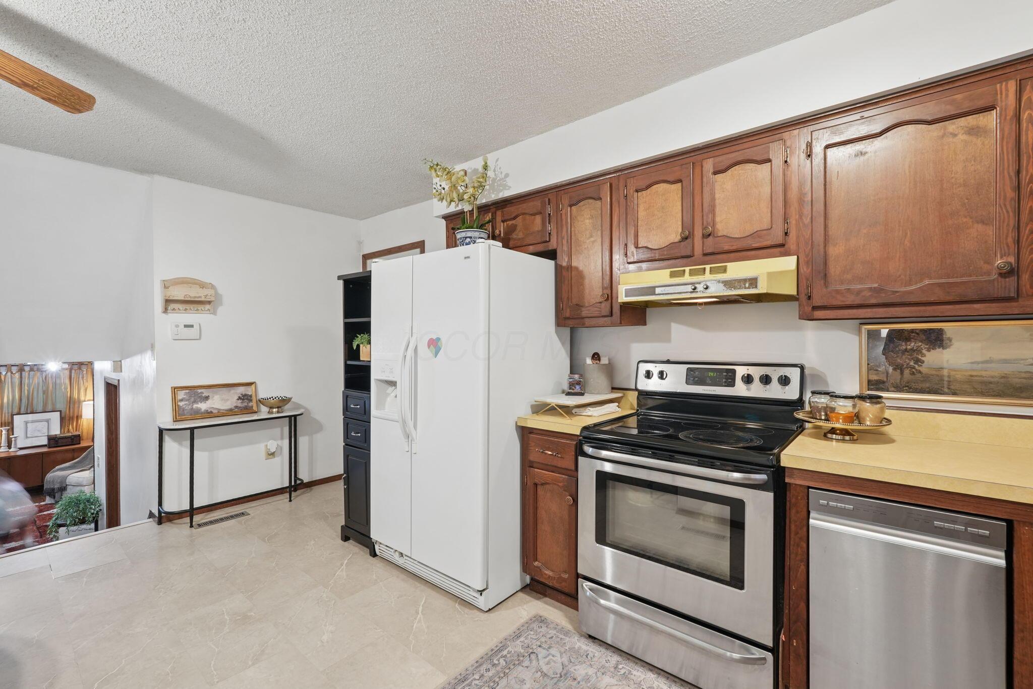5458 Carbondale Drive Property Photo 9