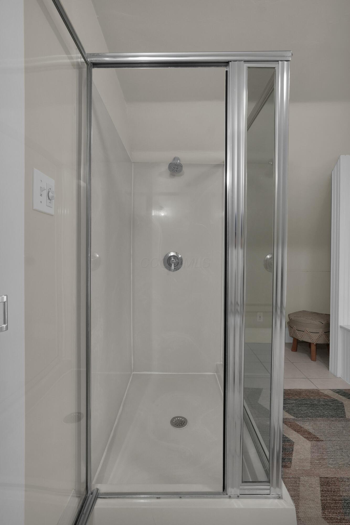 325 W 6th Avenue Property Photo 33