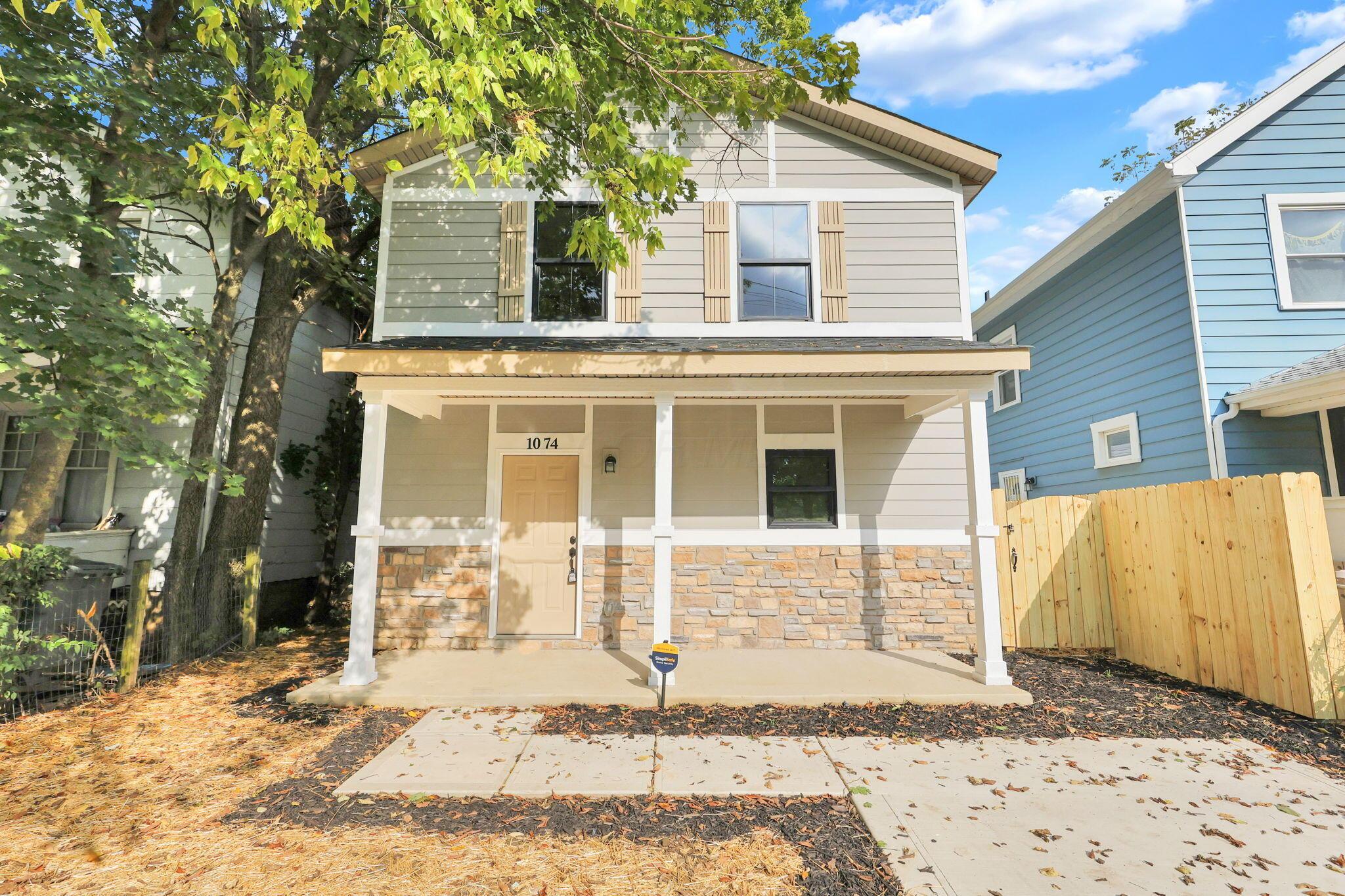 1074 Lockbourne Road Property Photo 2