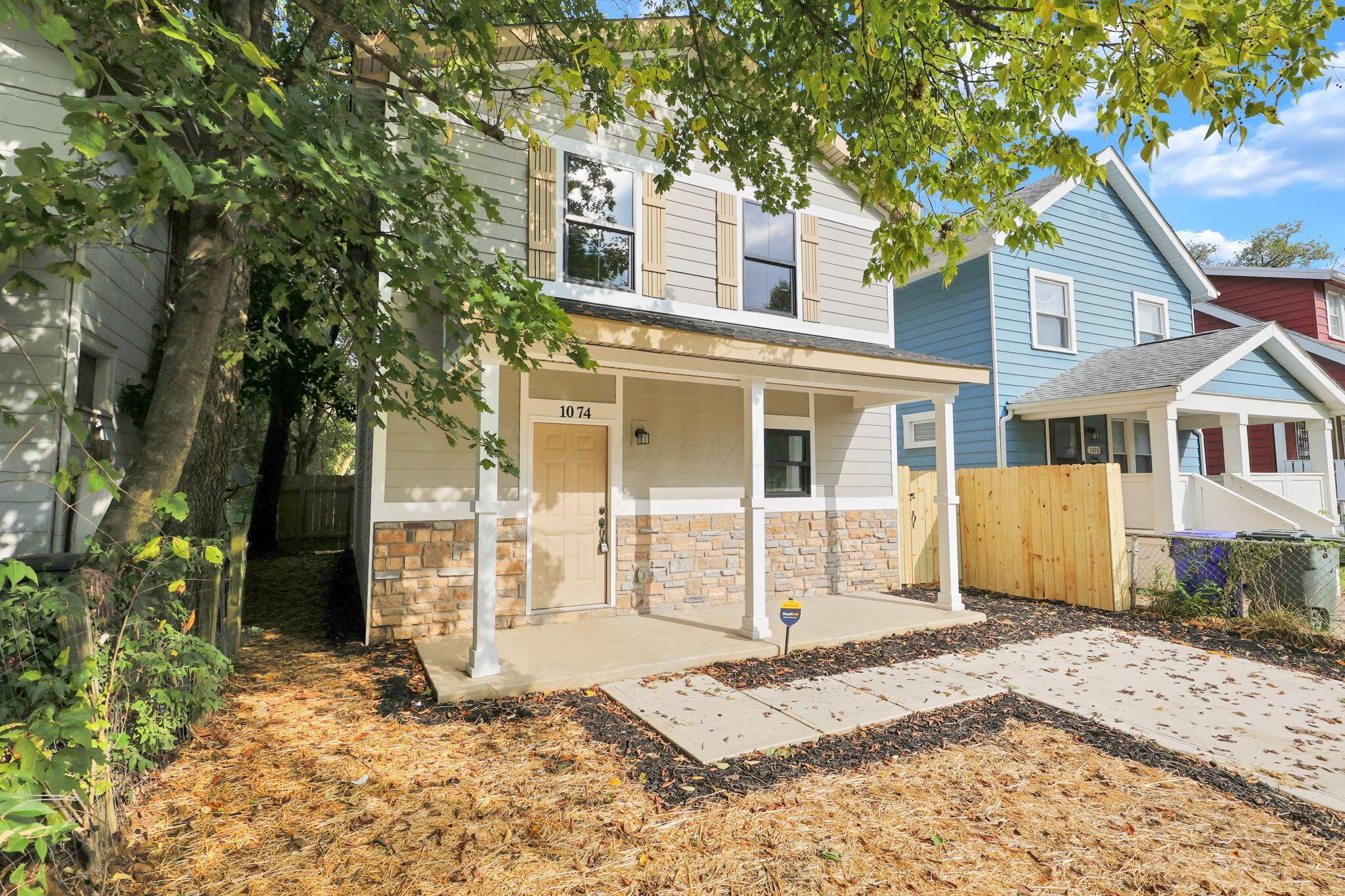 1074 Lockbourne Road Property Photo 4