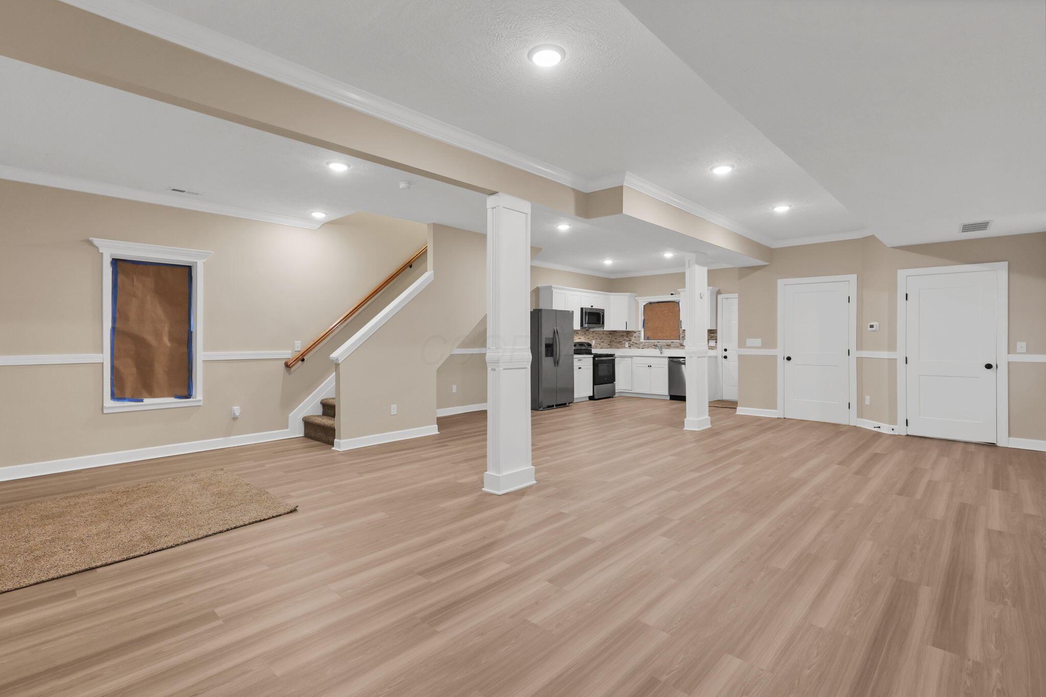 1074 Lockbourne Road Property Photo 11