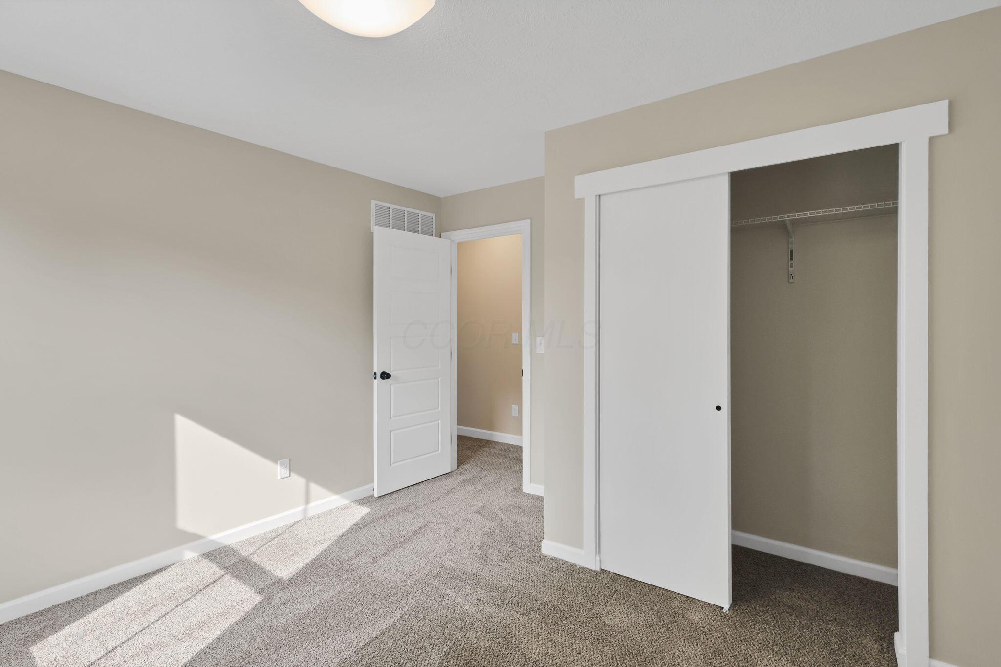 1074 Lockbourne Road Property Photo 28