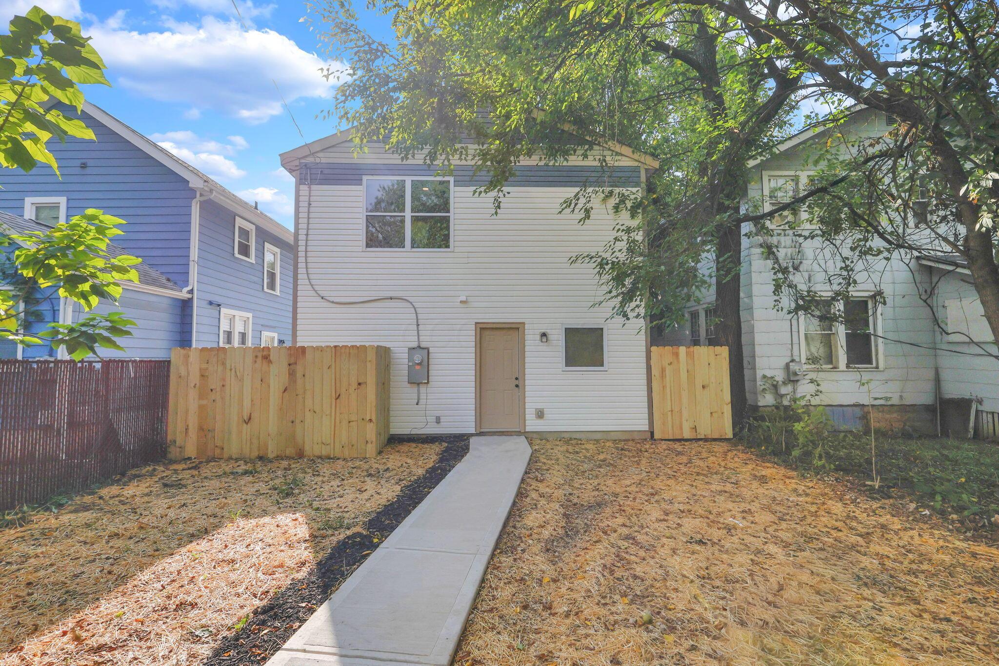 1074 Lockbourne Road Property Photo 33