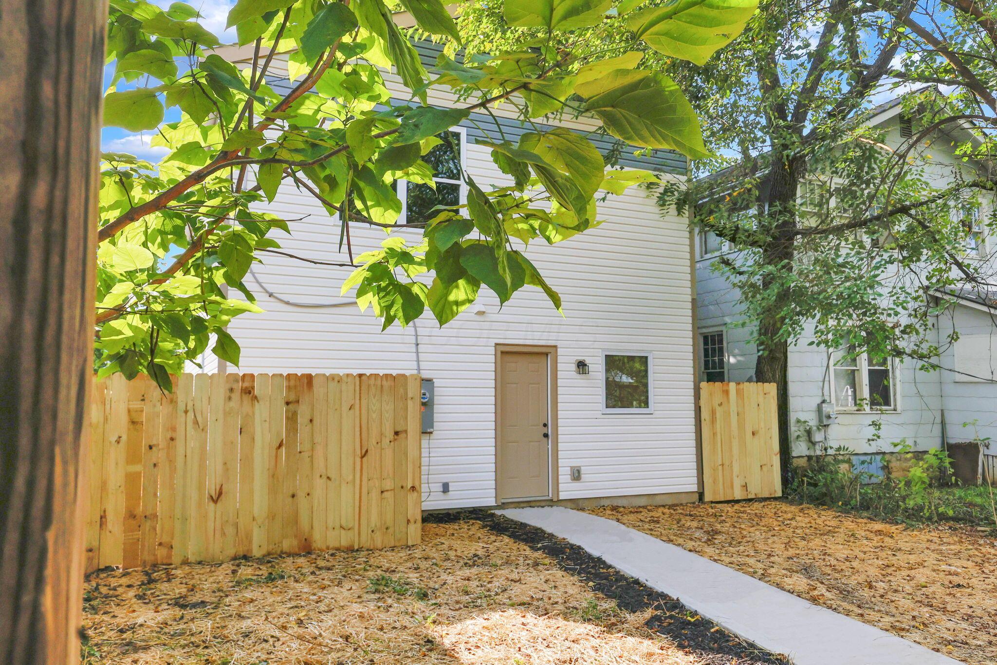 1074 Lockbourne Road Property Photo 35