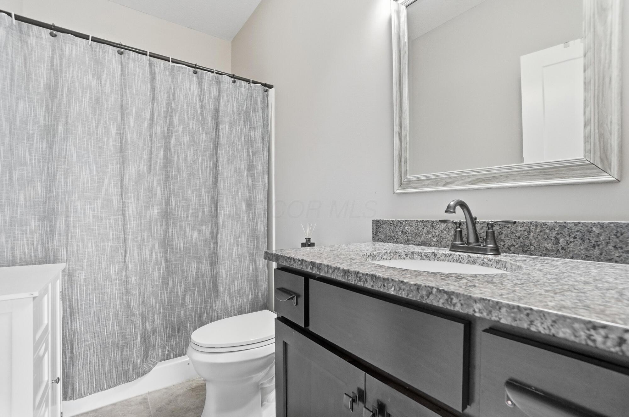 6377 Harrisburg Georgesville Property Photo 37