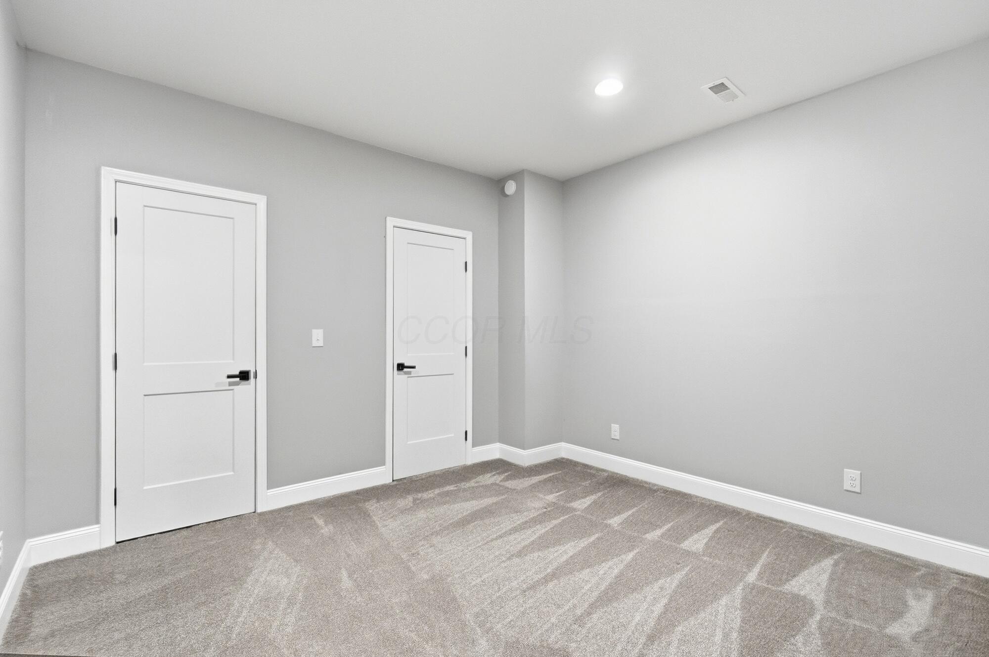6377 Harrisburg Georgesville Property Photo 53