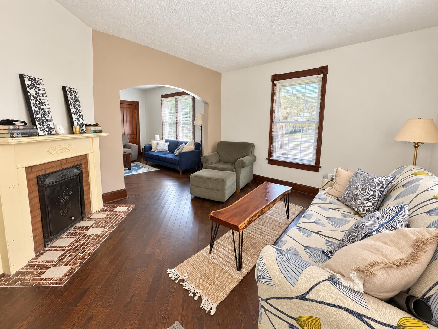 606 E Hunter Street Property Photo 8