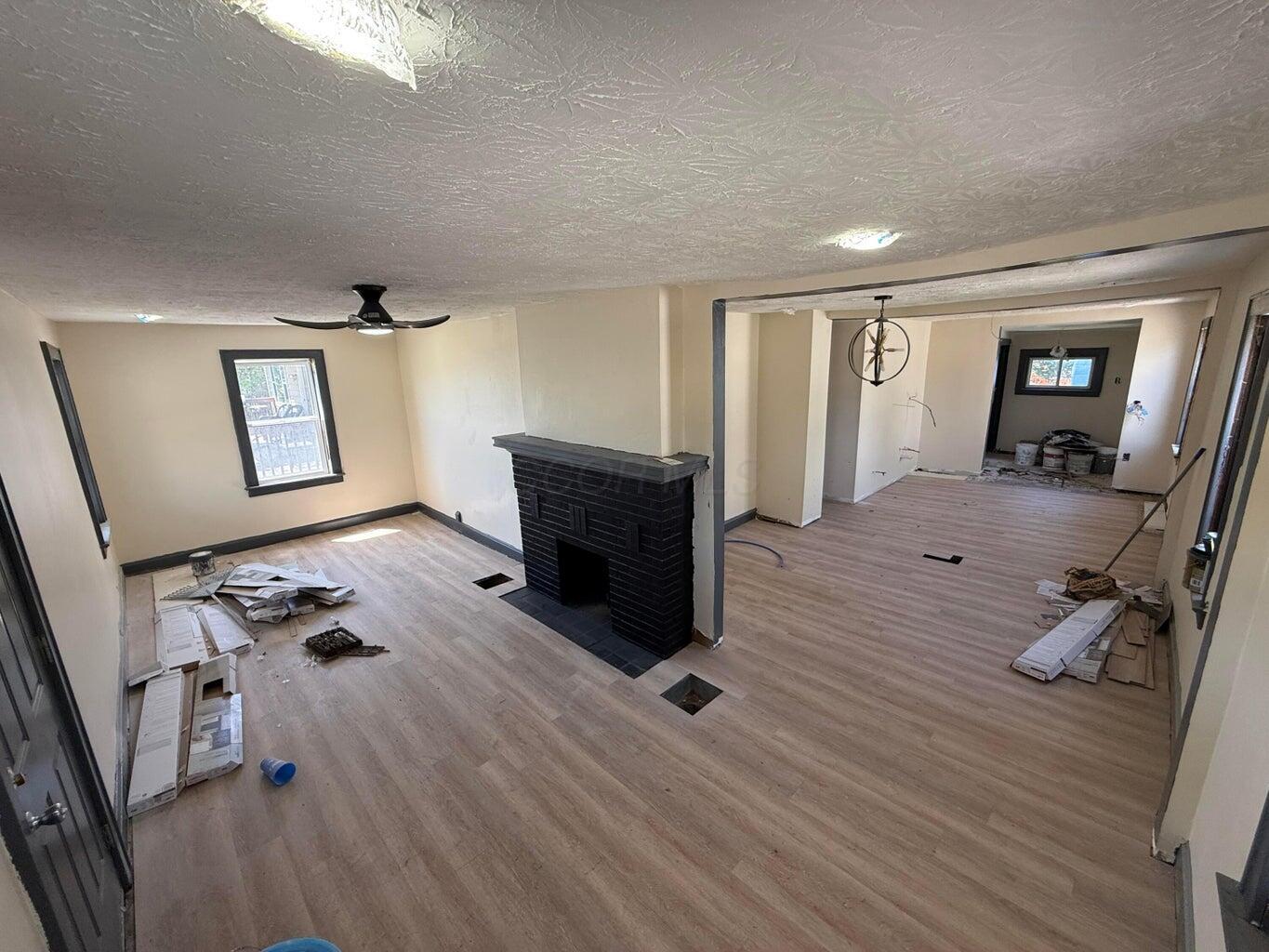 883 Barnett Road Property Photo 3