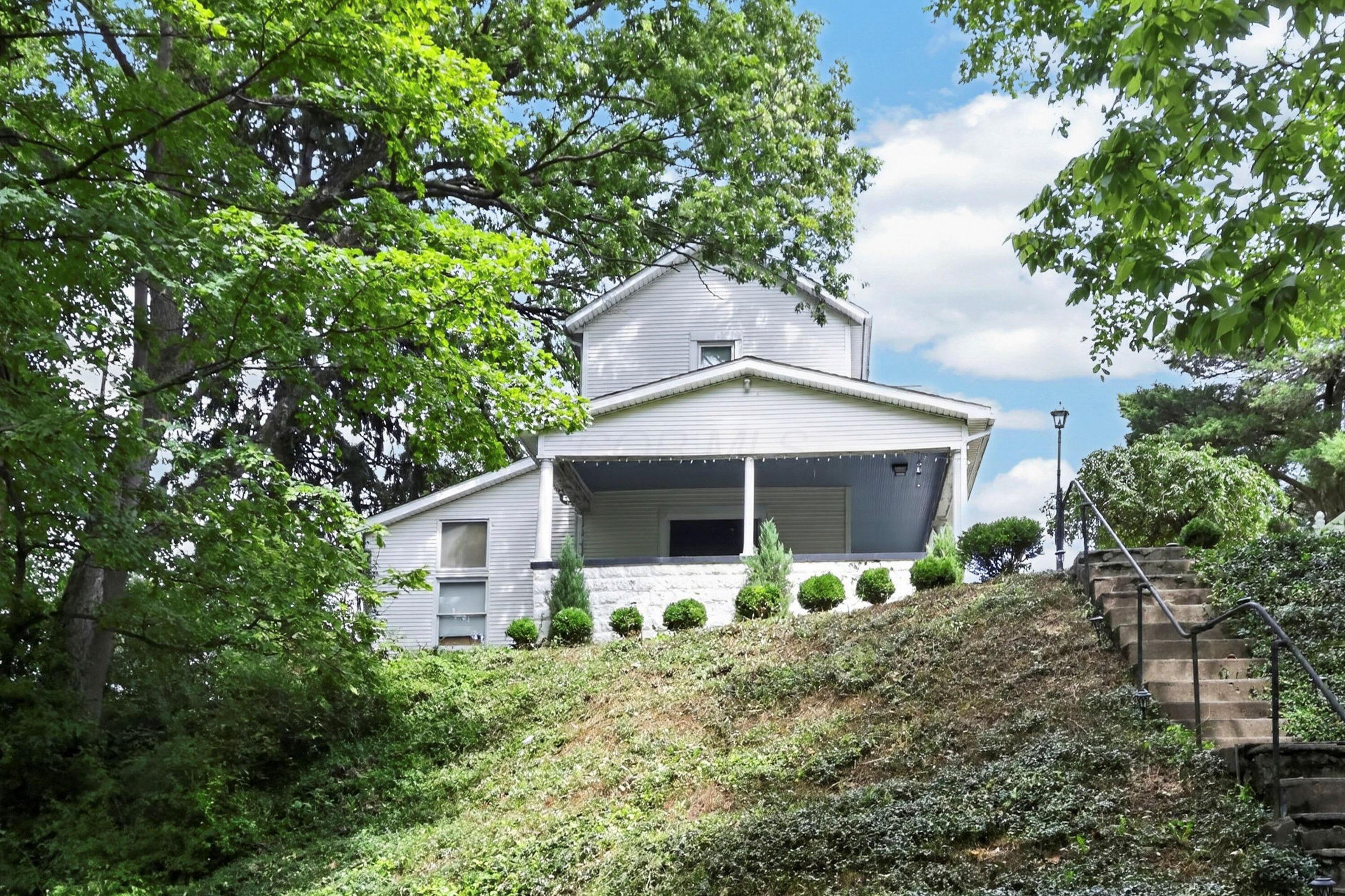 352 Mound Street Property Photo 3