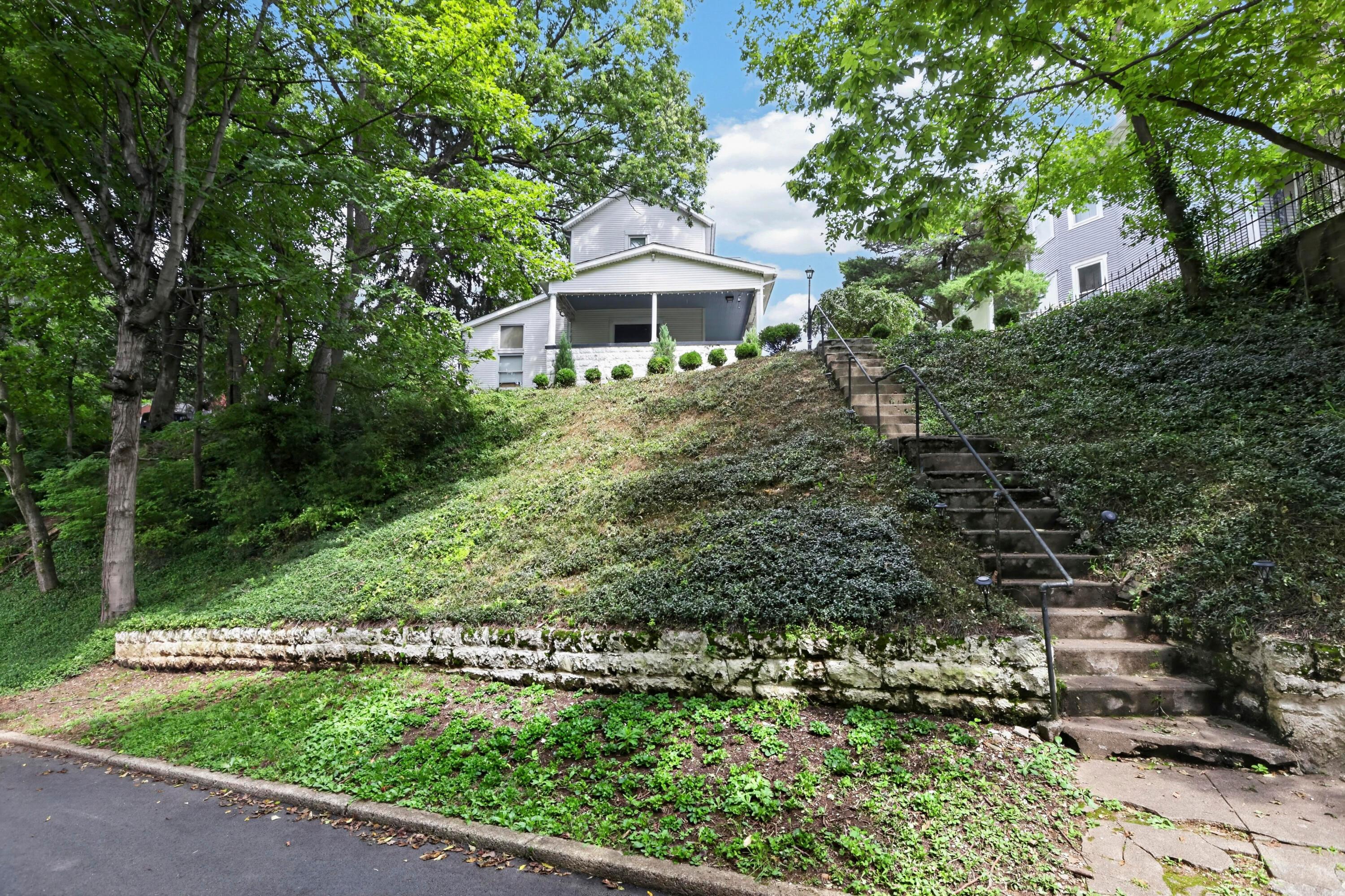352 Mound Street Property Photo 4