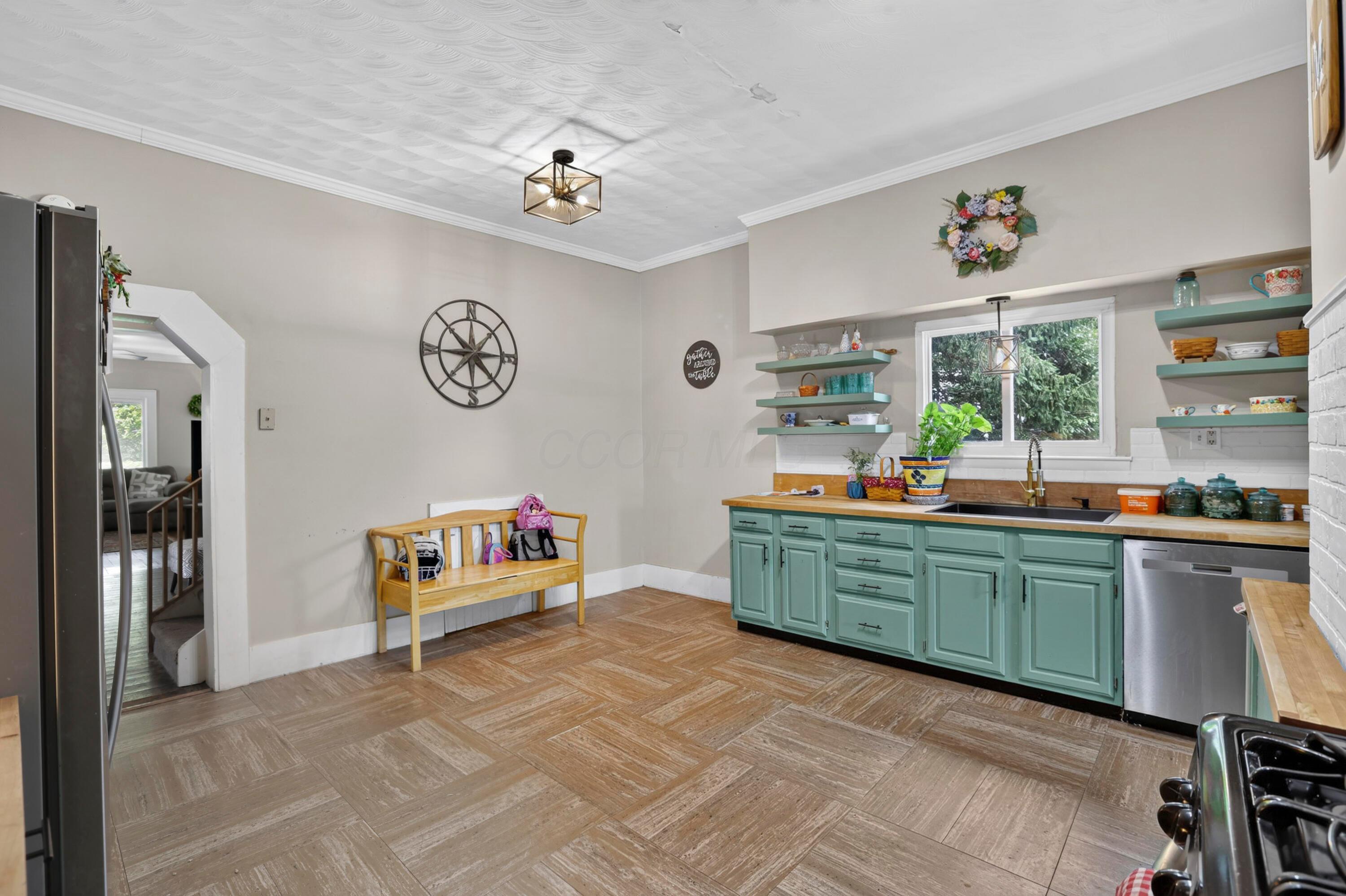 352 Mound Street Property Photo 16