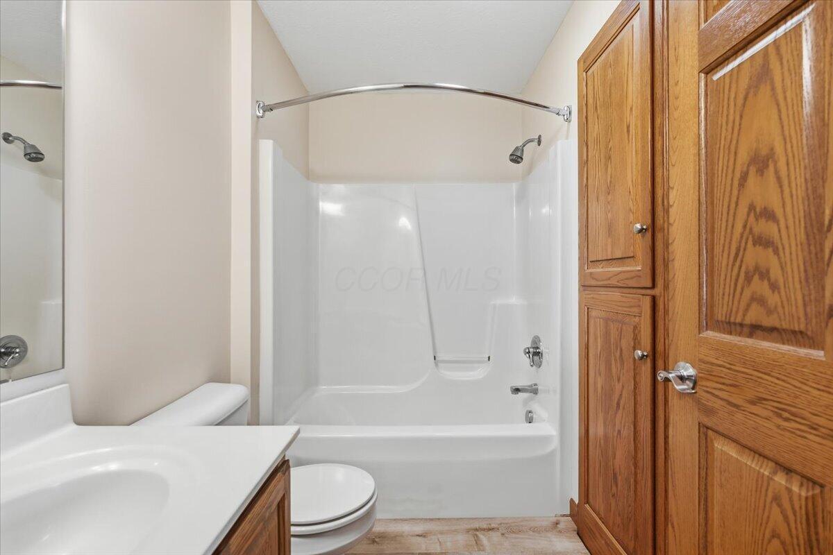 87 Struble Circle Property Photo 10