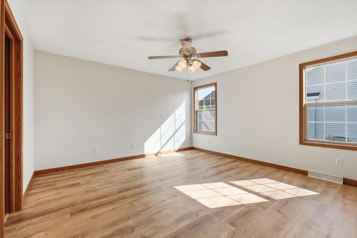 87 Struble Circle Property Photo 11
