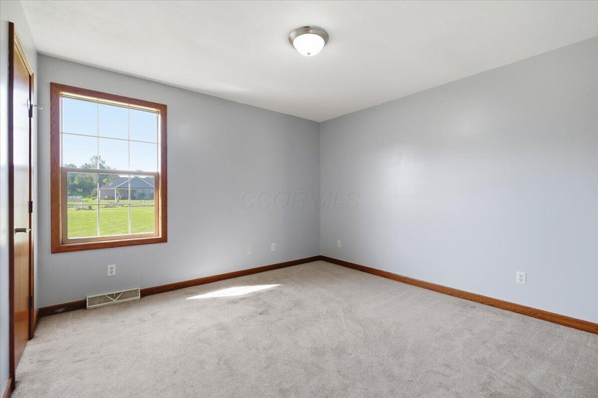 87 Struble Circle Property Photo 19