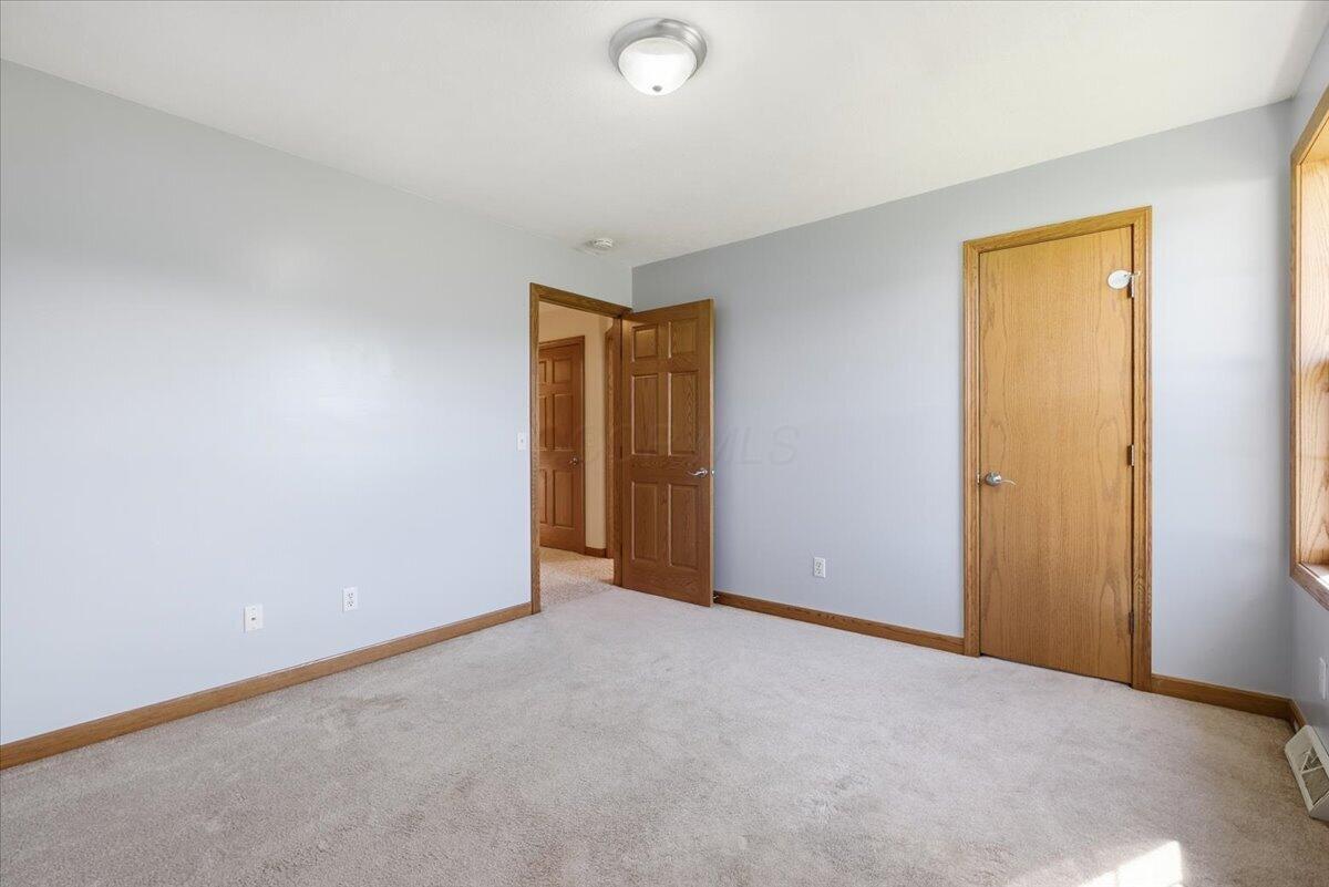 87 Struble Circle Property Photo 21