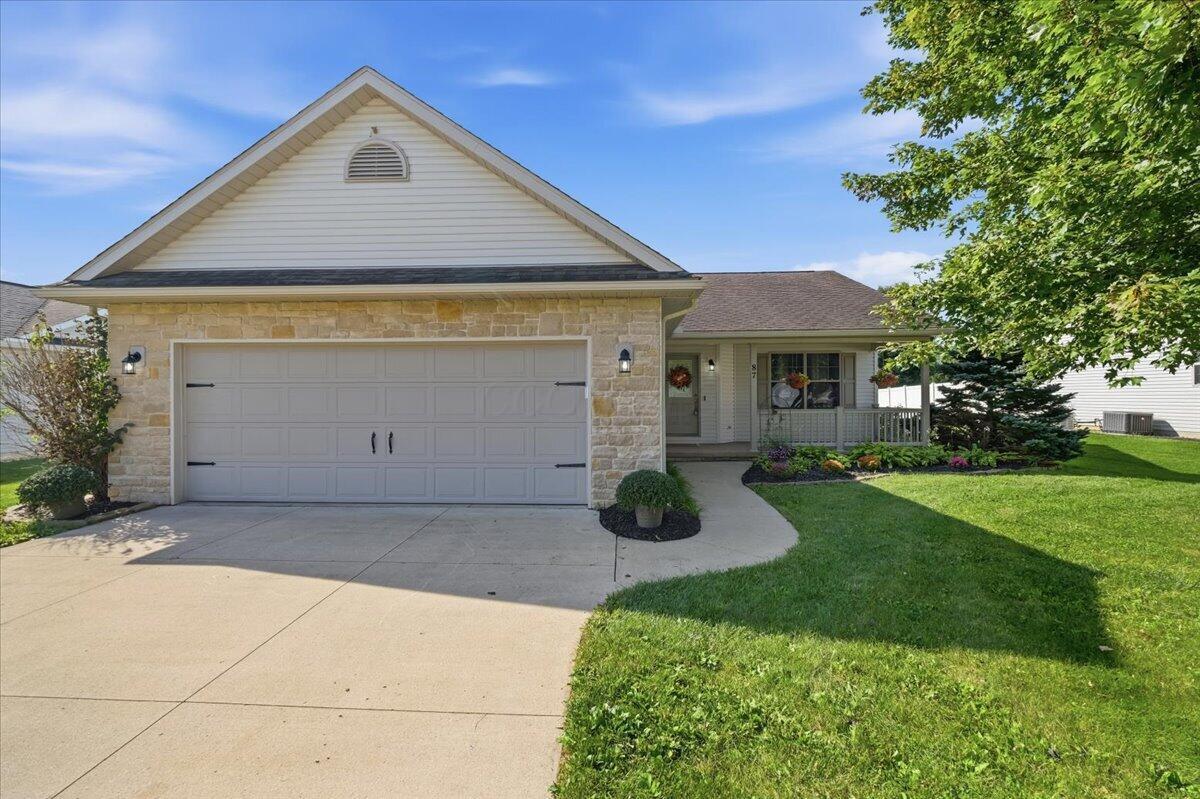 87 Struble Circle Property Photo 27