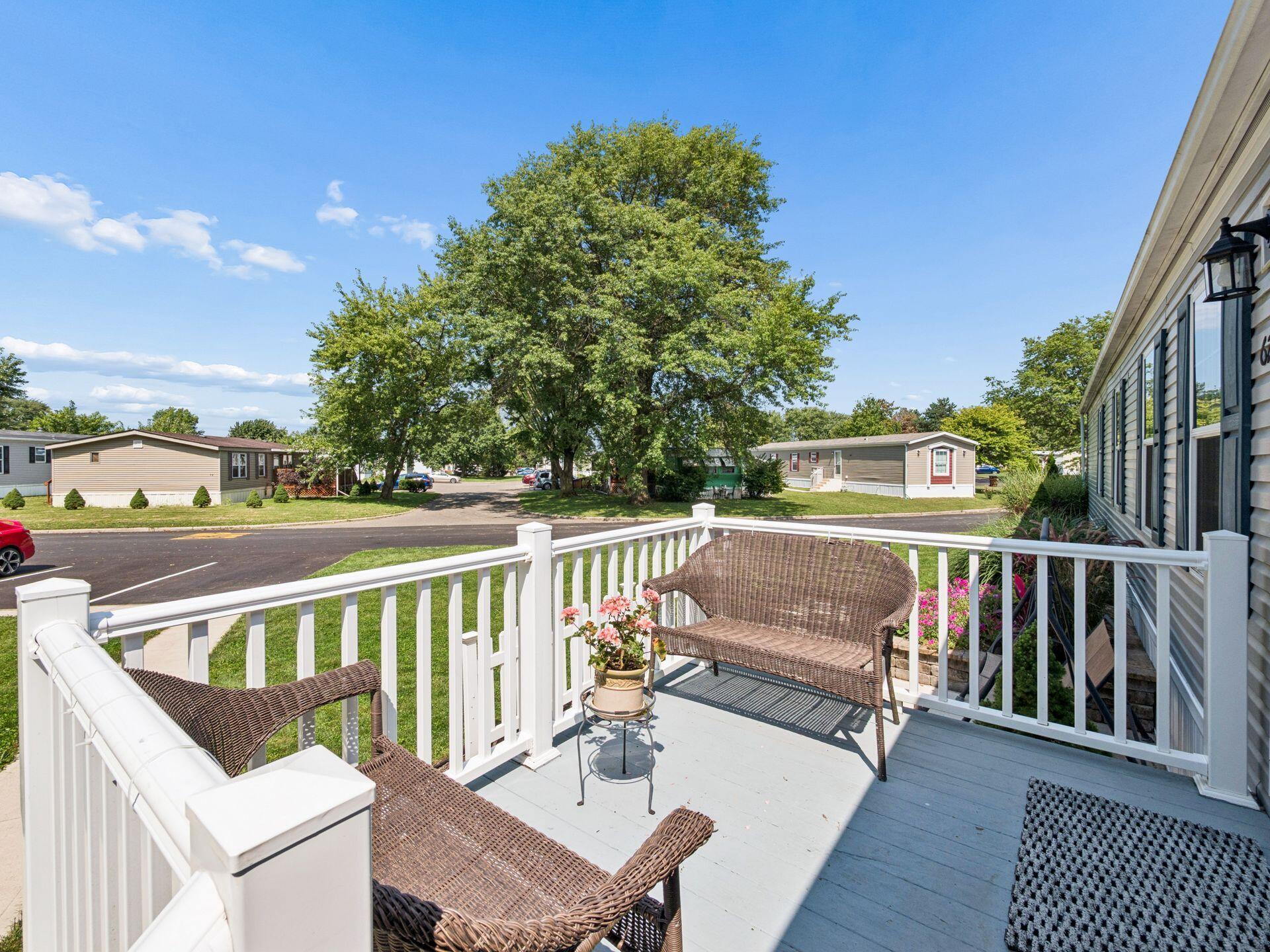 62 Woodcrest Drive Property Photo 4