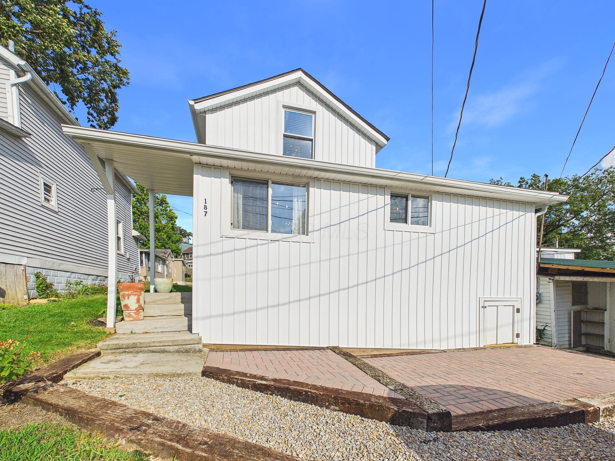 187 9th Street Property Photo 33