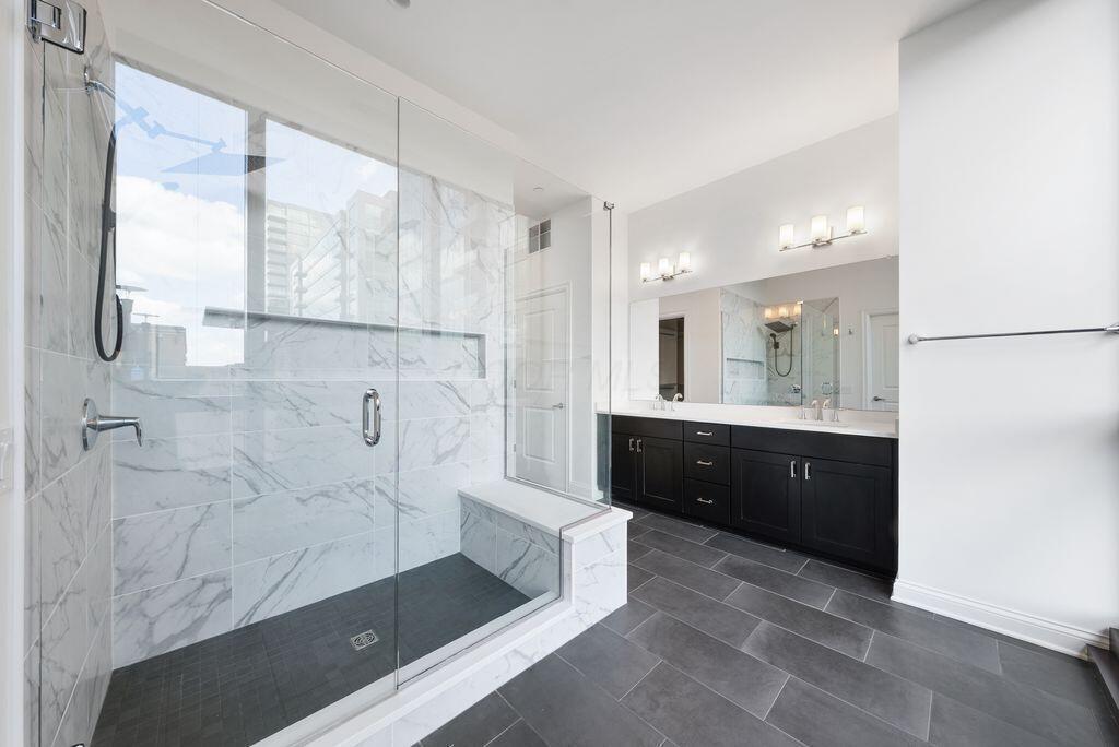 225 John H Mcconnell Boulevard, 501 Property Photo 15